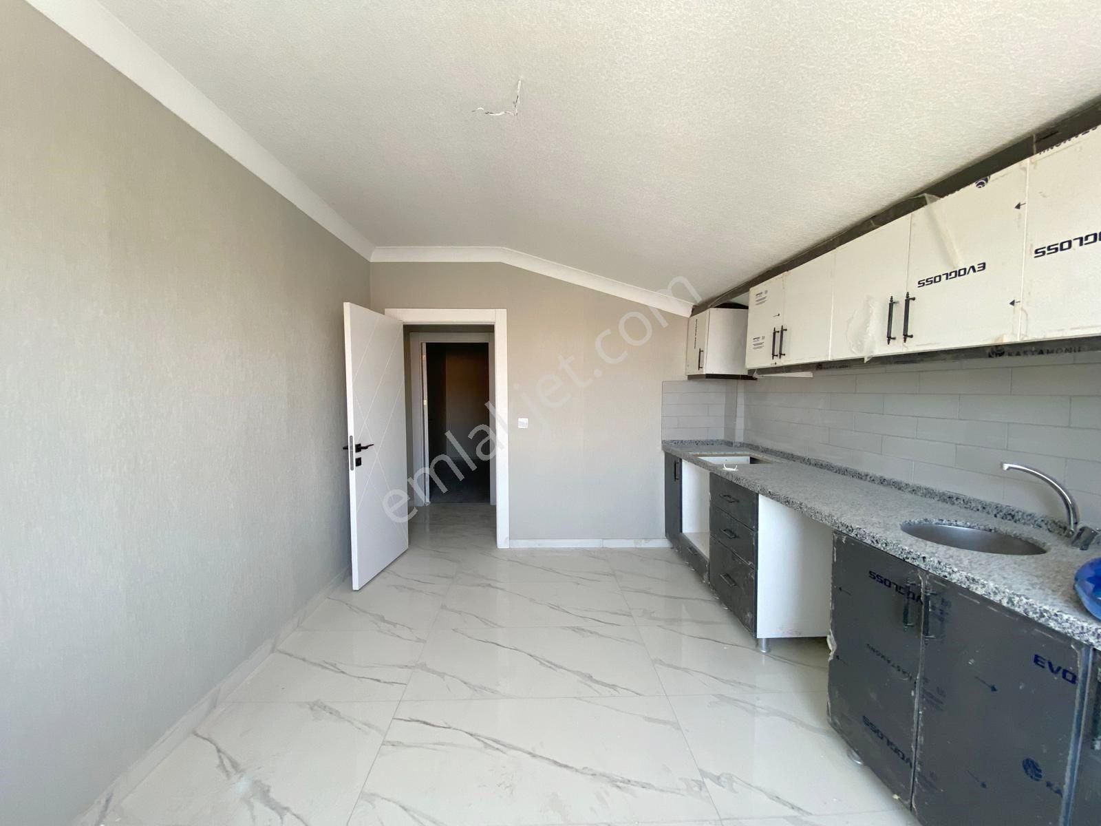 Öz'maşallah.dan Satılık 7+1 Dupleks Çift Giriş Çift Mutfaklı,, - Görsel 9