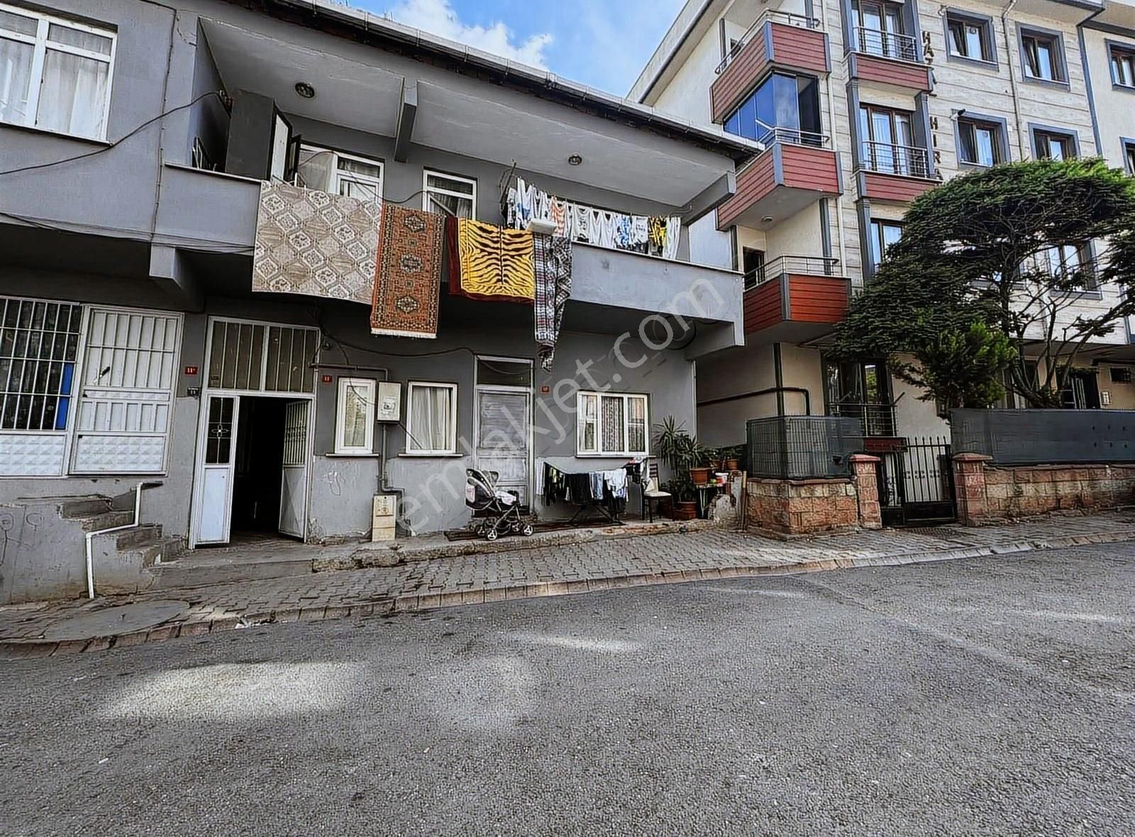 Sancaktepe Kemal Türkler Mah Satılık 3+1 Bahçe Katı Daire