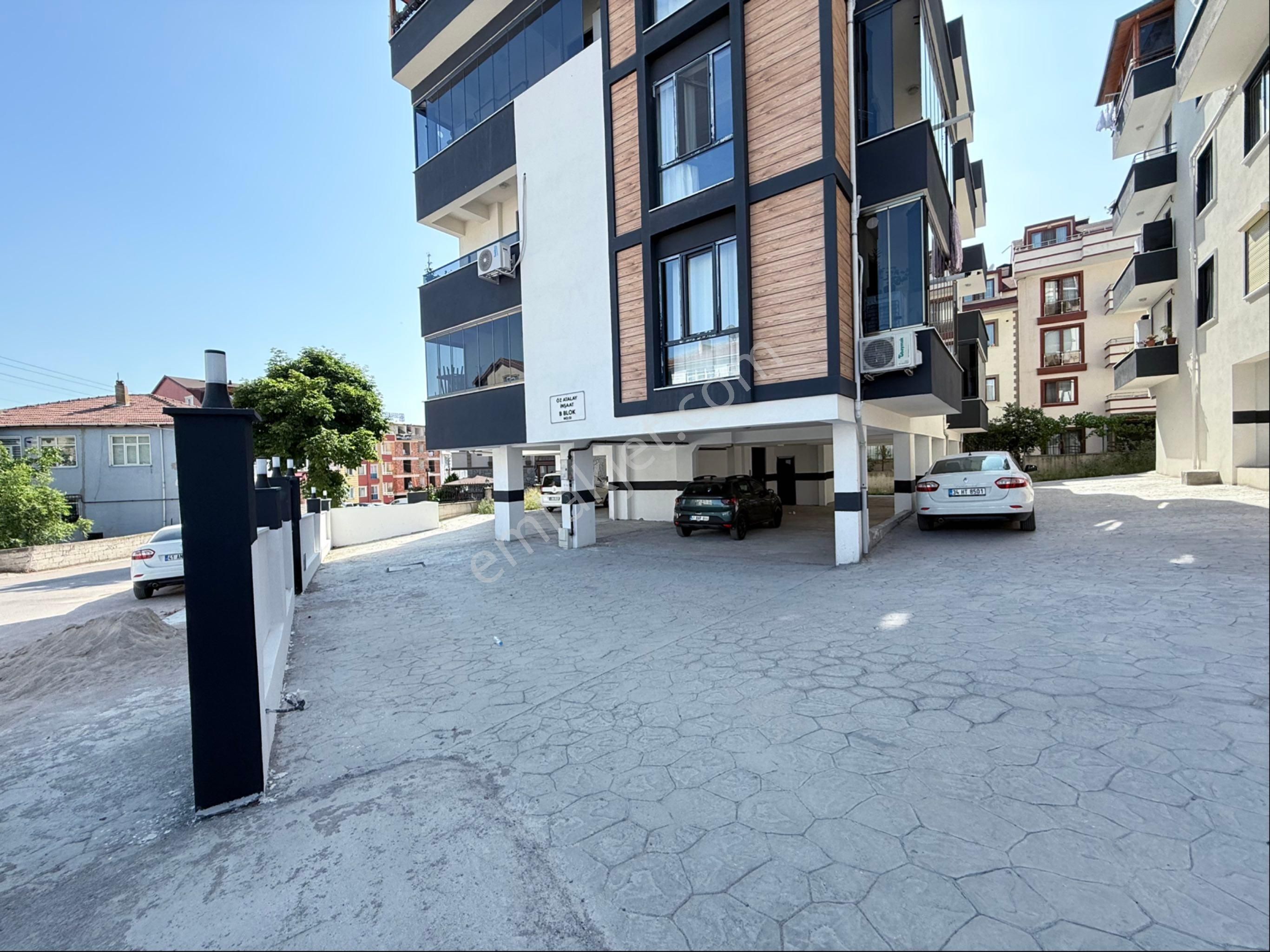 Körfez Hacıosman Mah Kiralık 2+1 Asansörlü Ç.dublex