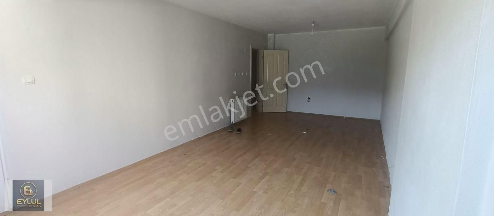 Eylül Emlak'tan Haciahmet Mahallesinde 3+1 Satılık Daire
