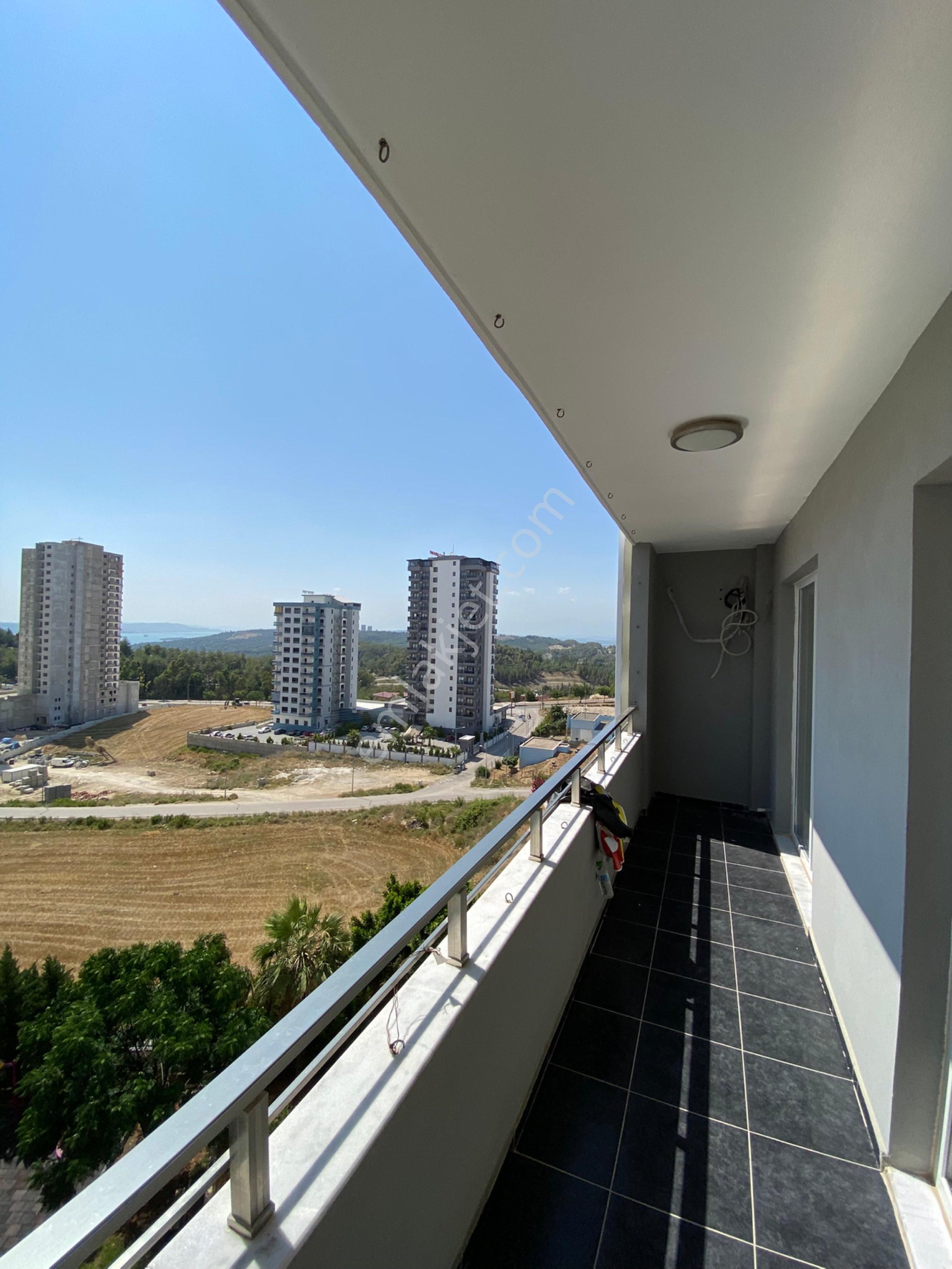 Alfadan Havuzlu Göl Manzaralı 2+1 Stadyuma 3 Dk Mesafede