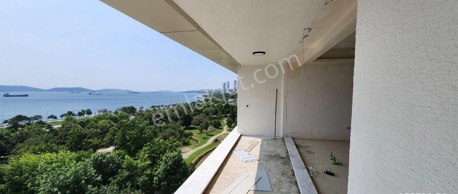 Pendik Batı Mahallesi Deniz Manzaralı Satılık 4+2 Dubleks Daire
