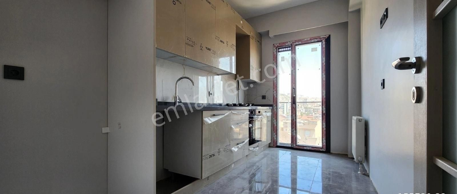 Kartal Yalı Mahallesi Tümcephe Deniz Manzaralı Satılık 3+1 Daire - Görsel 4