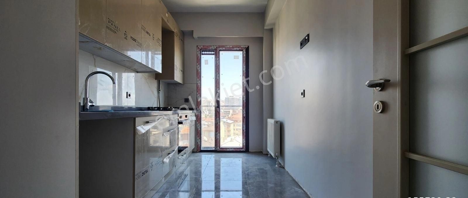 Kartal Yalı Mahallesi Tümcephe Deniz Manzaralı Satılık 3+1 Daire - Görsel 8