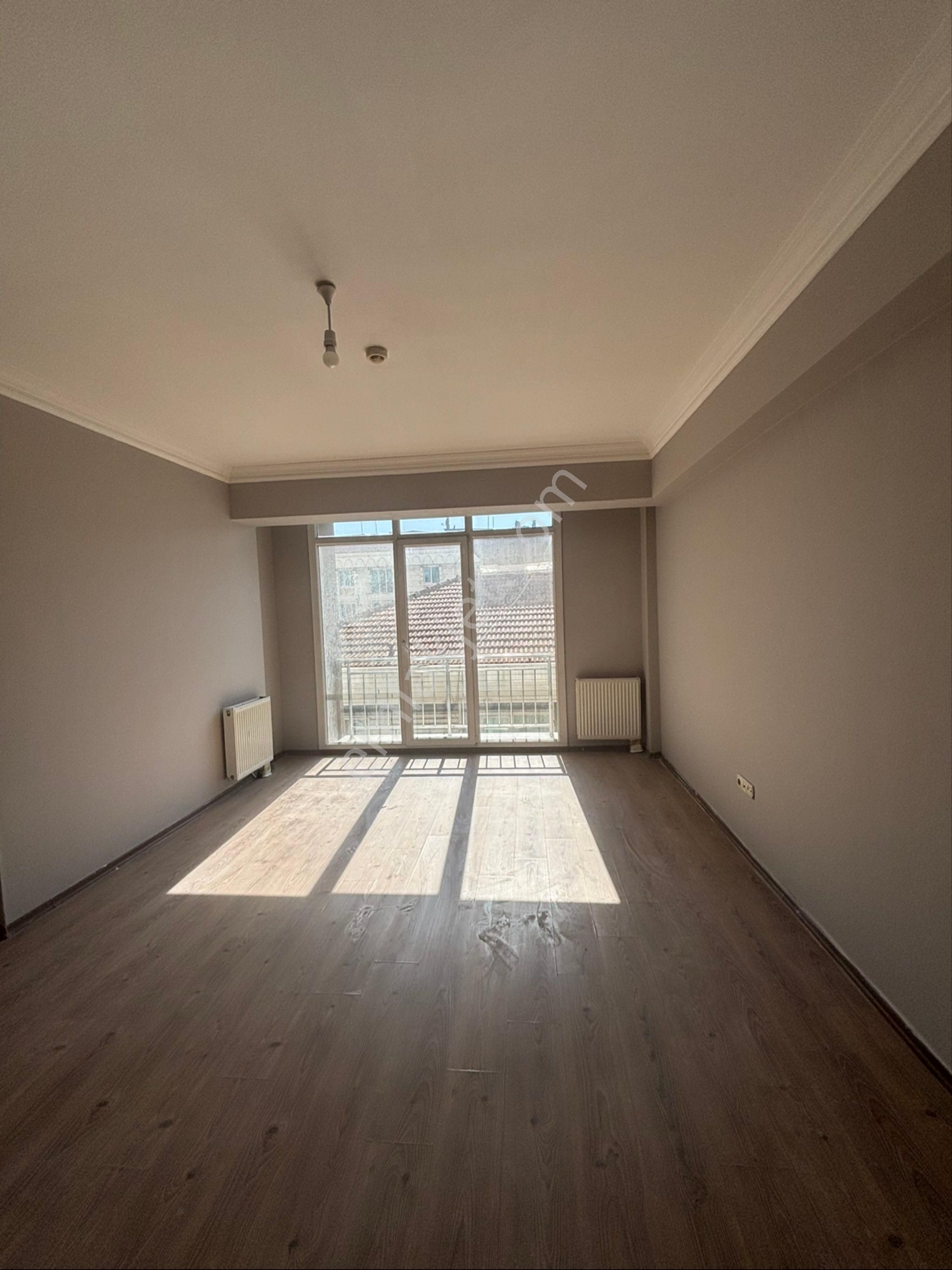 Satılık Büyük M2 Daire - Görsel 3