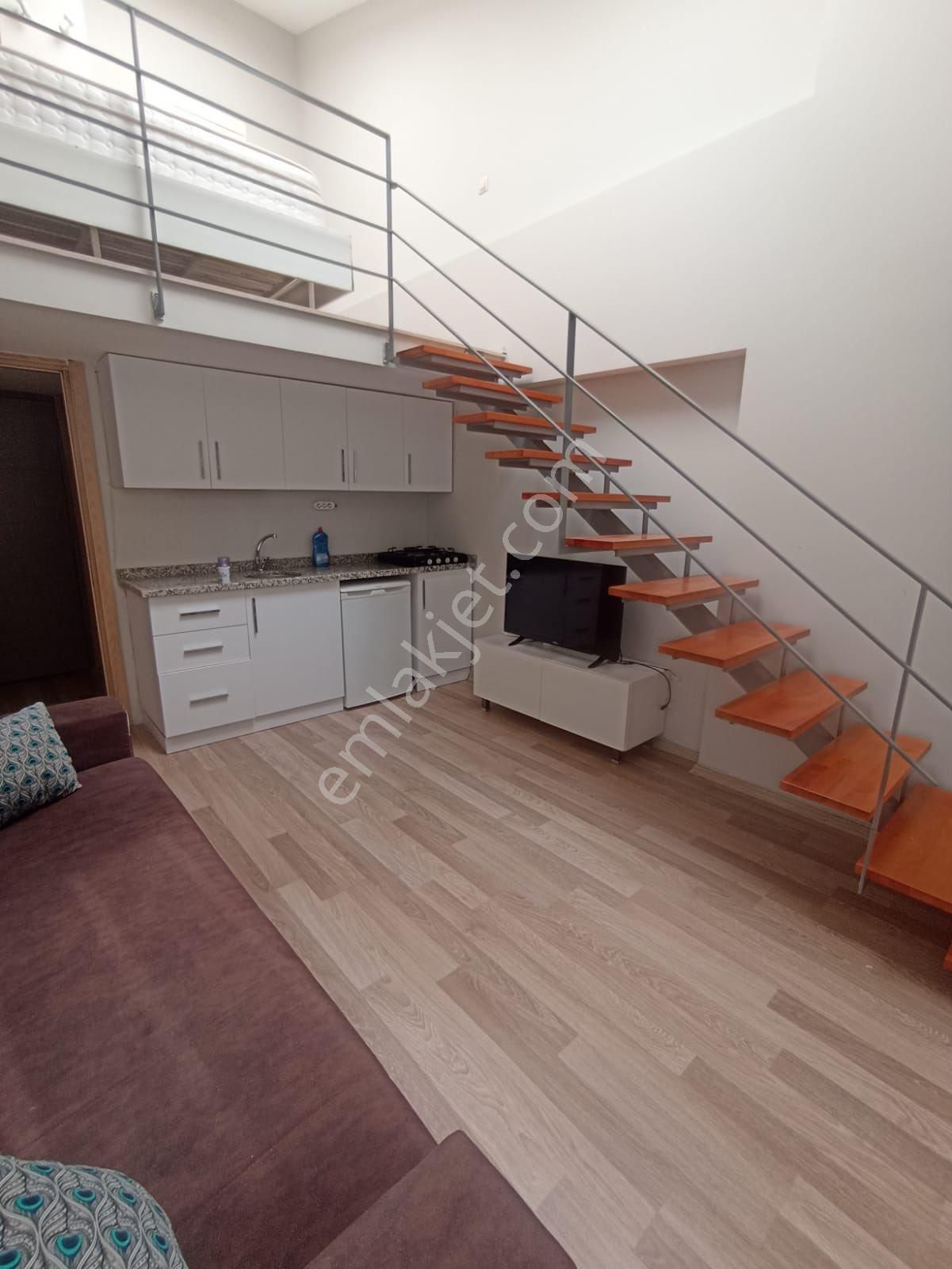 Beyazevler’de Kafeler Caddesinde Full Eşyalı Loft 1+1 Kiralık Daire