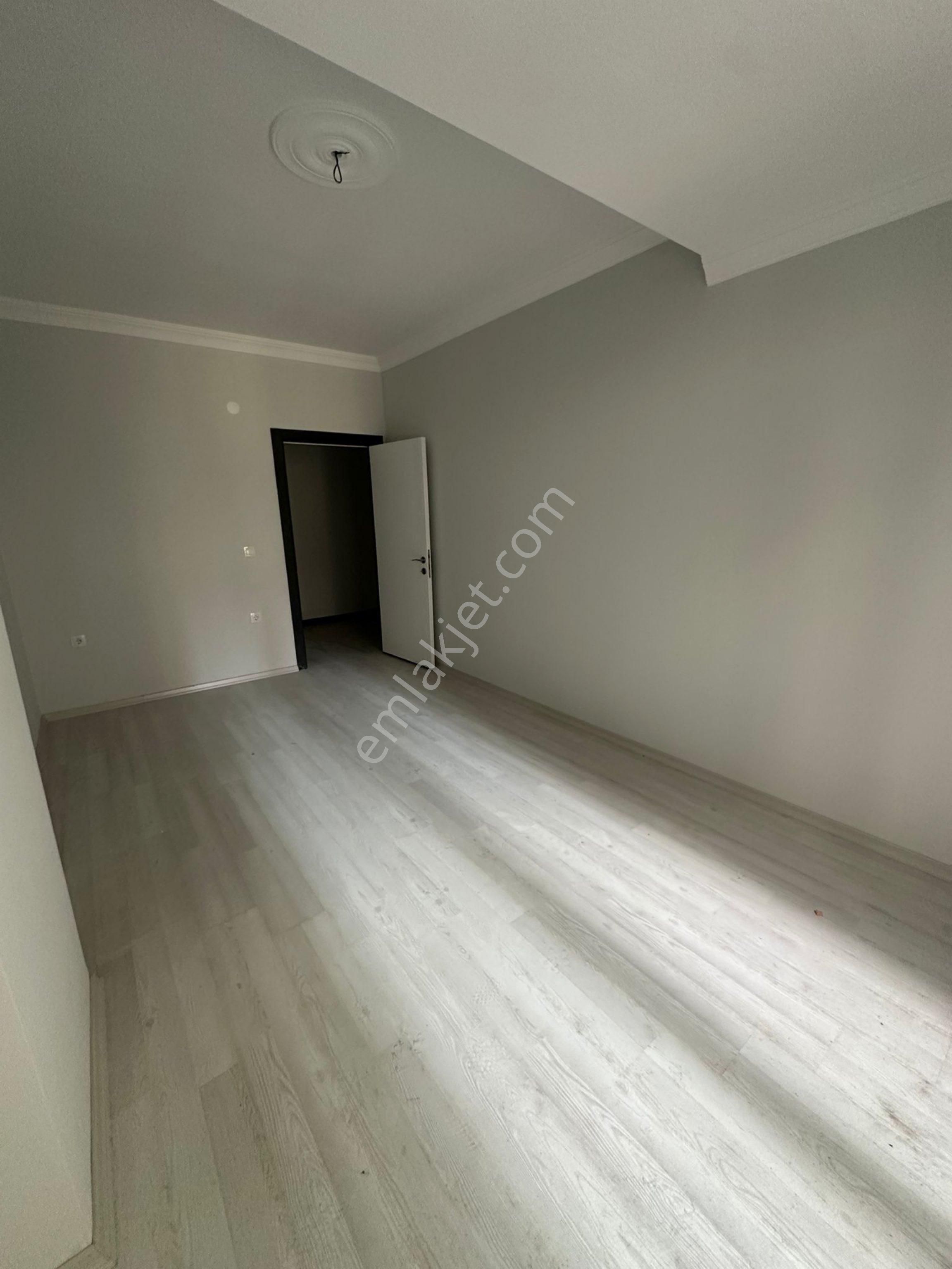 Avcılar Merkezde 120 M2 3+1 Sıfır İskanlı - Görsel 9