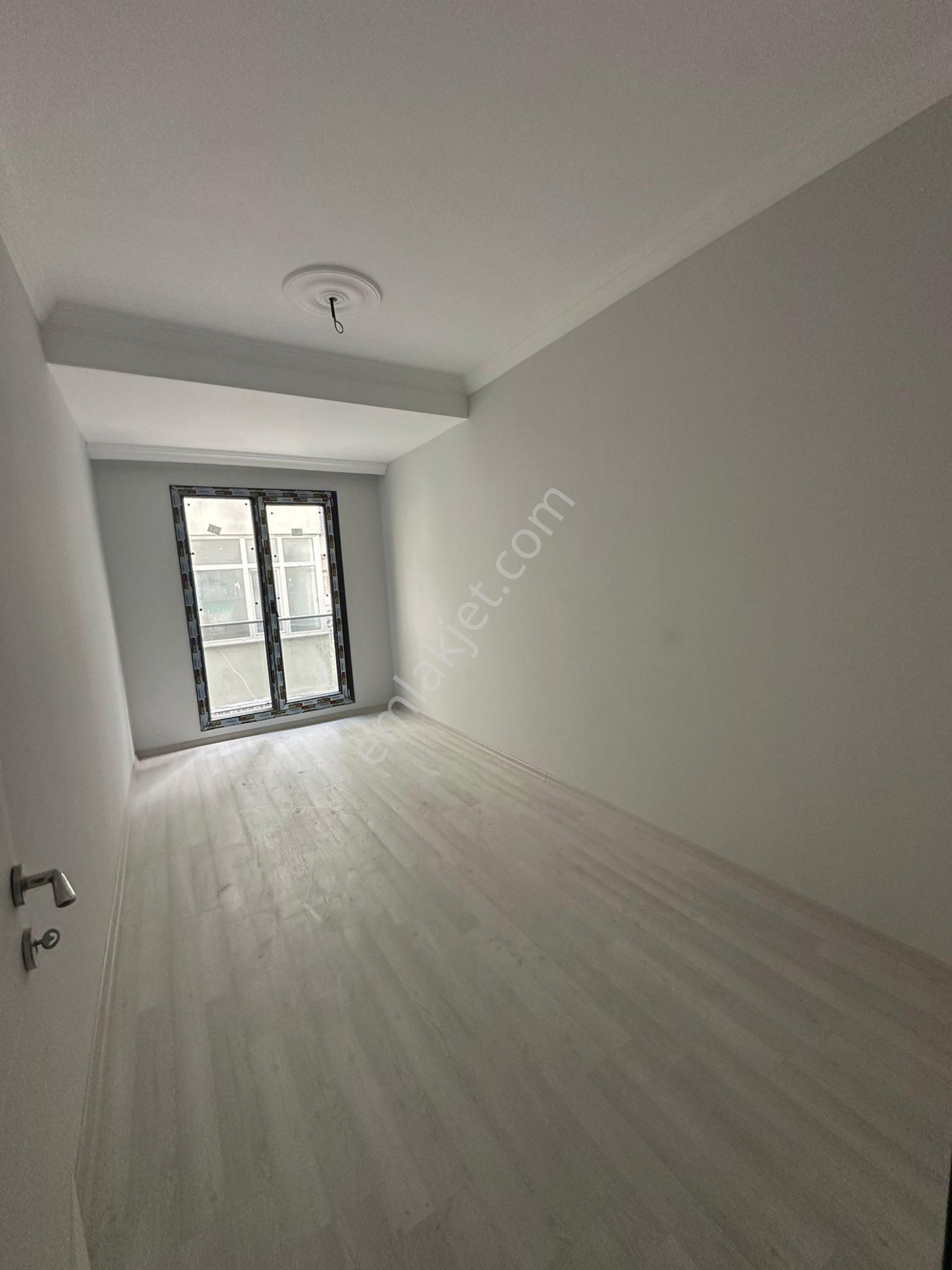 Avcılar Merkezde 120 M2 3+1 Sıfır İskanlı - Görsel 2