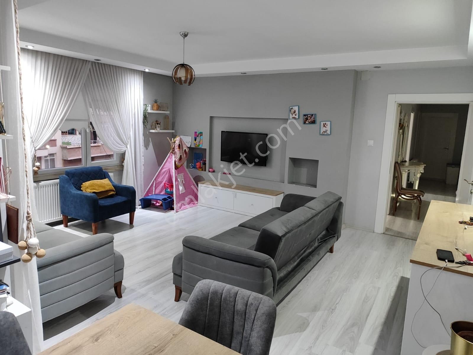 Karınca'dan Kültür Mh Merkezi Konum Full Yapılı Geniş 3+1 Daire
