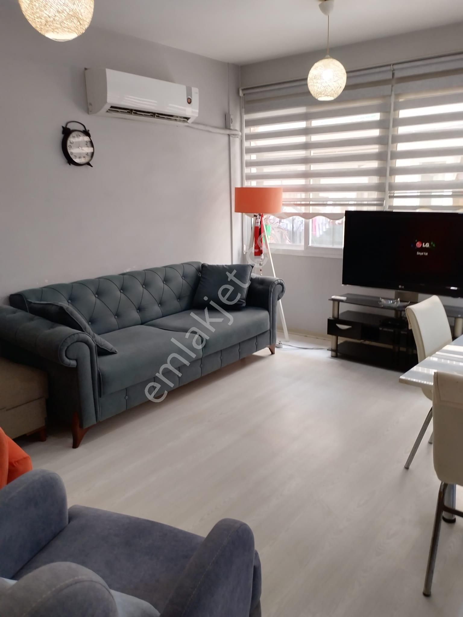 Satılık İzmir Karşıyaka Alaybey'de 2+1 Daire