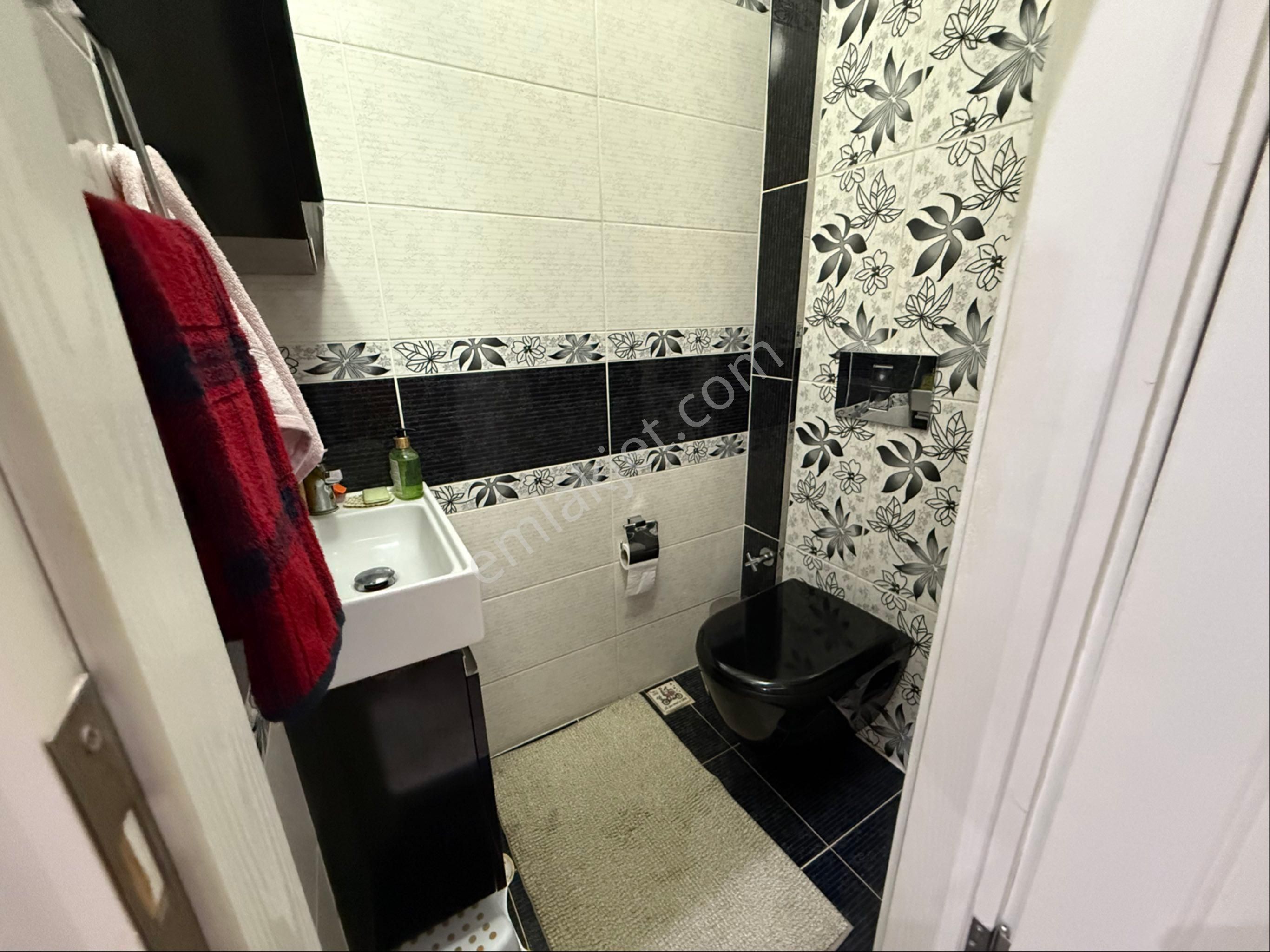 Bağcılar İnönü Mh Satılık 2+1 Daire