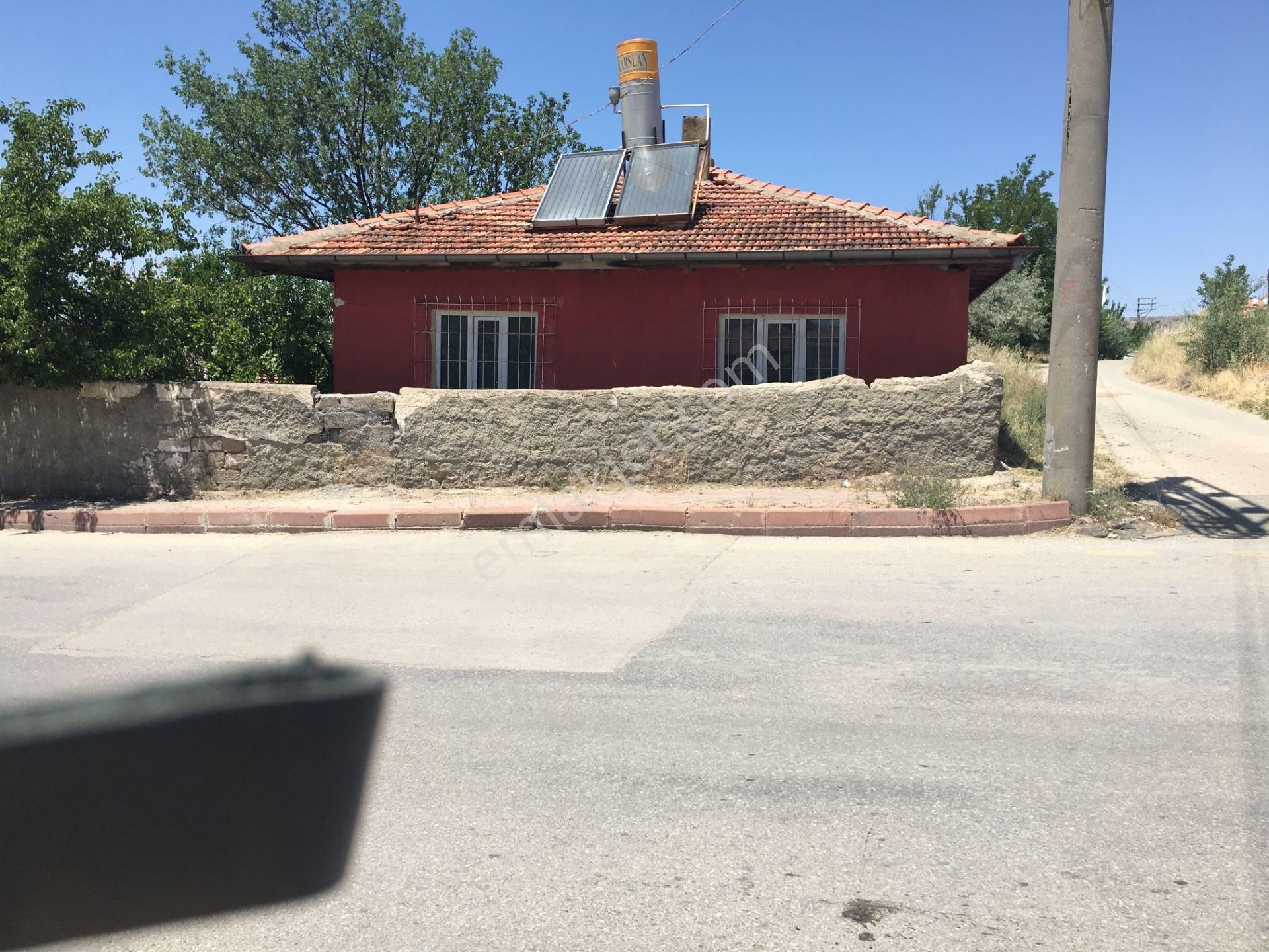 Hediyem Emlak'tan Selim Özer Mahallesinde Müstakil Ev