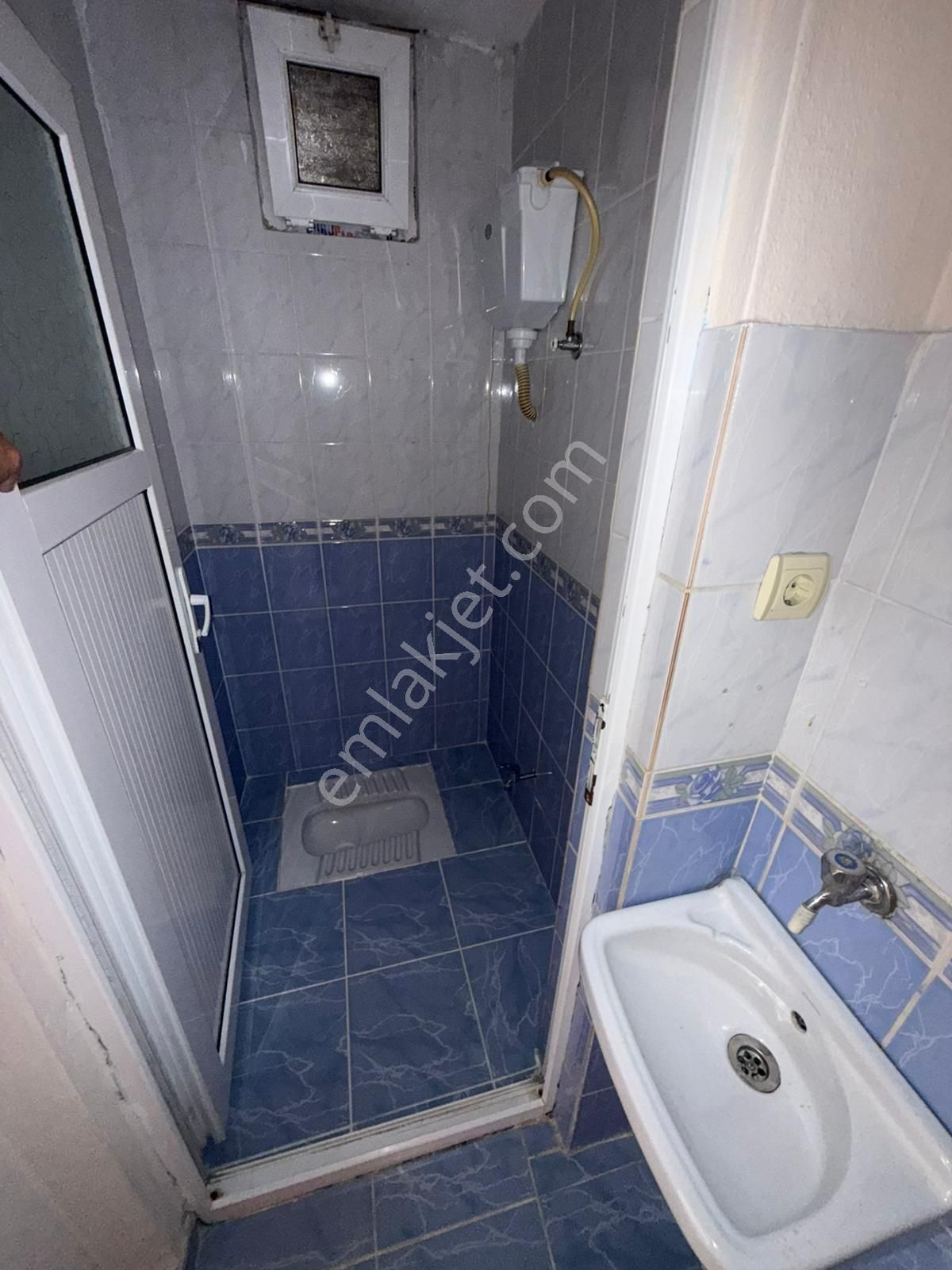 Malkoçoğlu Mah.de Memura Kiralık 2+1 90 M Temiz Orta Kat Daire