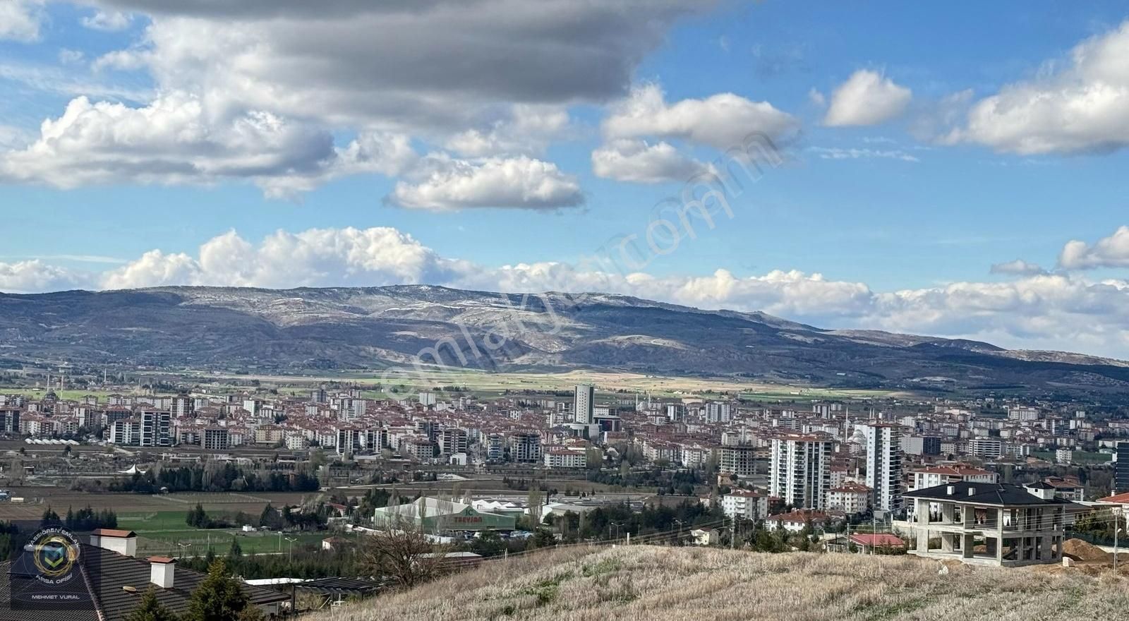 Yassıören'de Tek Tapu Bahçelik Yatırımlık Arazi Yol Elk Su