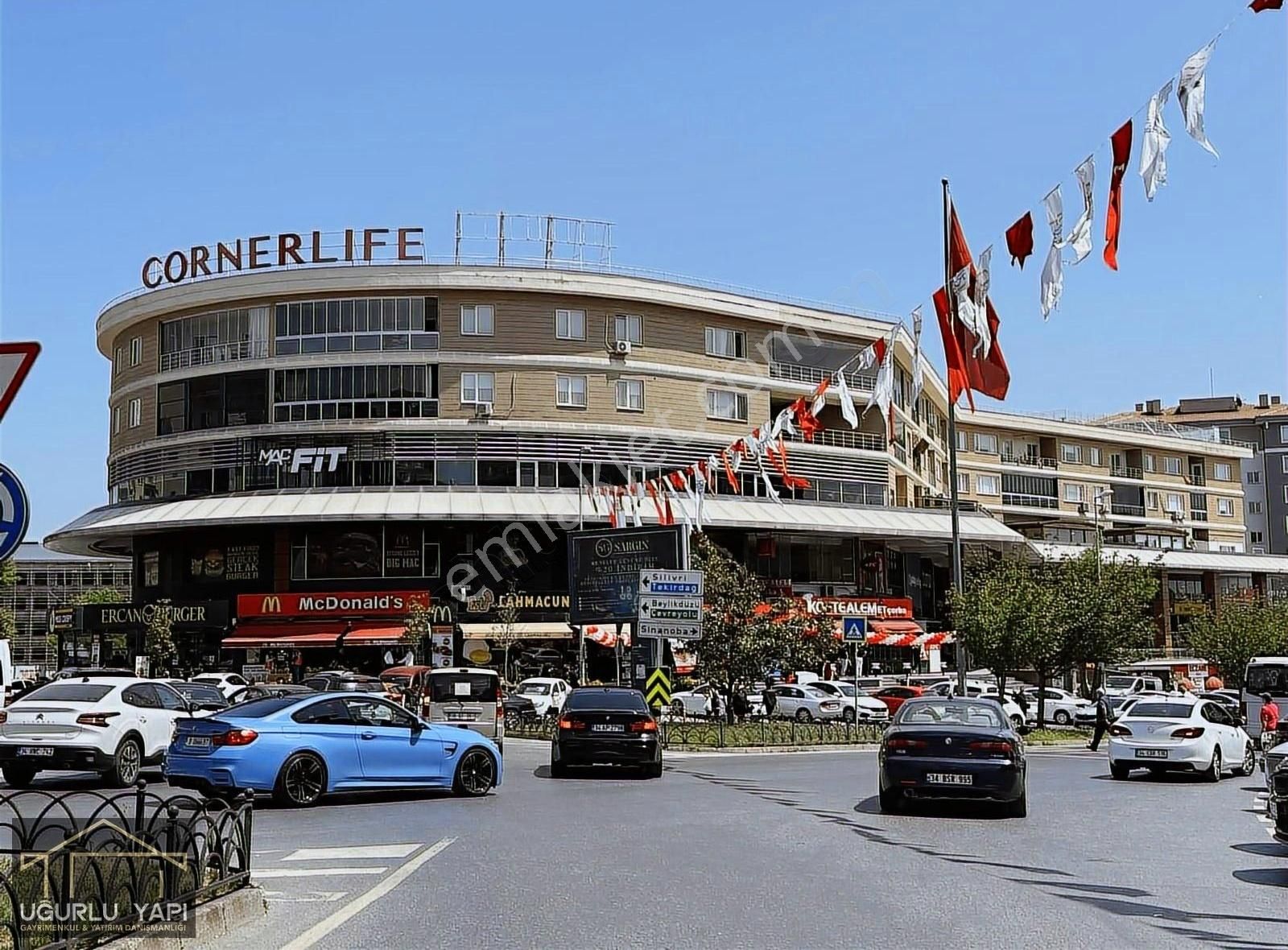 Corner Life Rezidans Mimaroba'da *yapılı-şerefiyesi Yüksek*daire