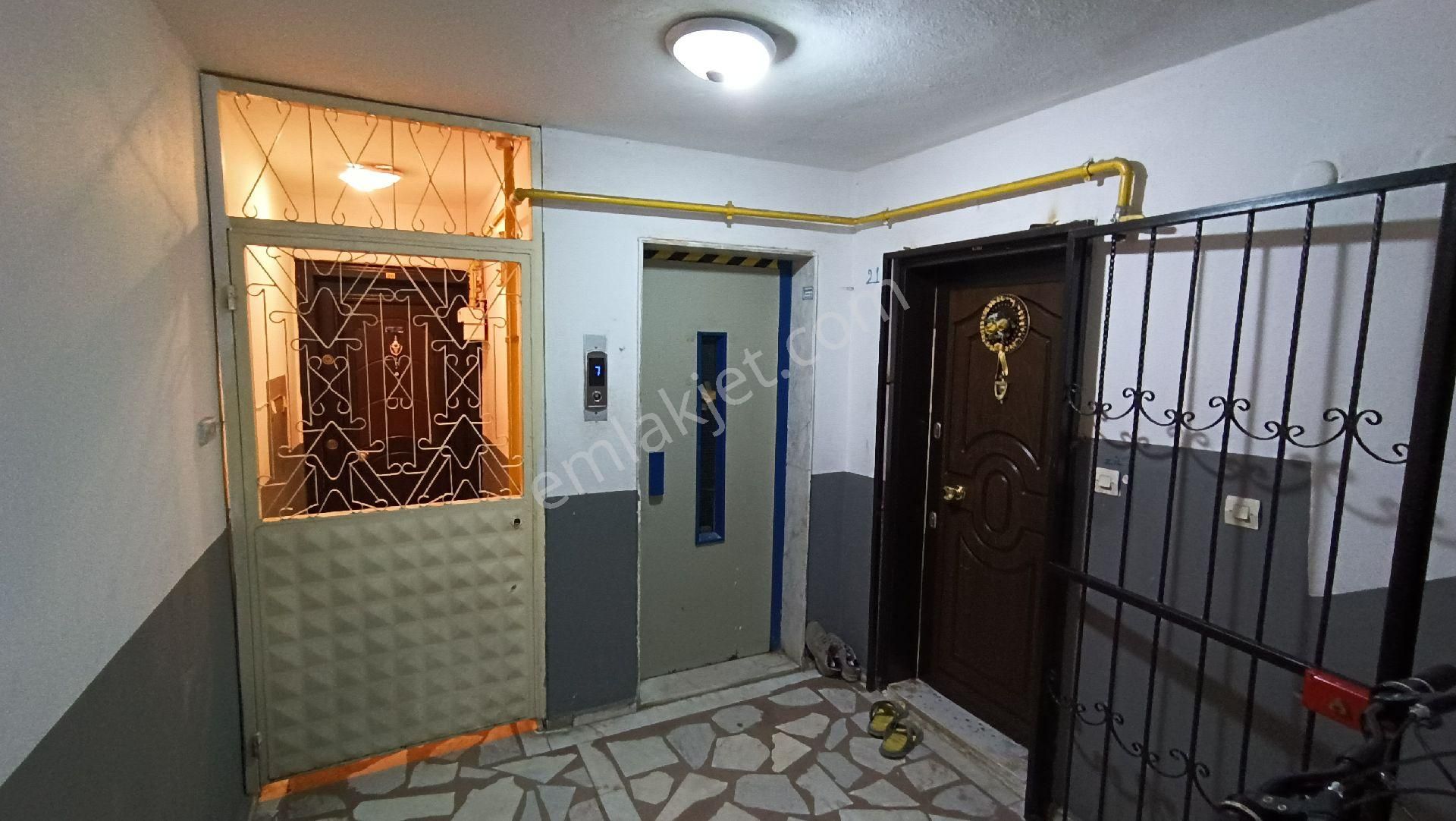 Torbalı Metropolis Caddesinde Satılık 3+1 Daire - Görsel 16
