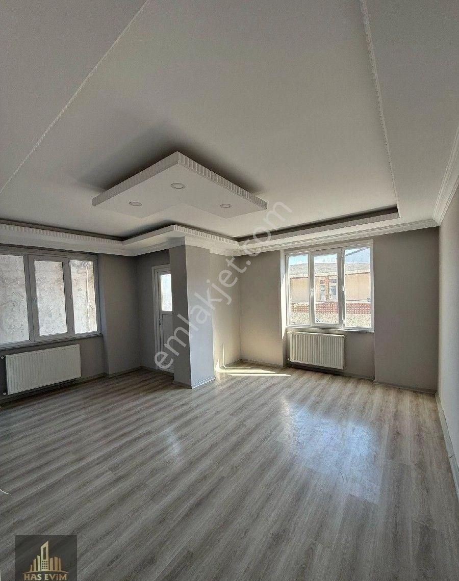 Has Evim Yapıdan Arnavutköy Yunus Emre Mh 95 Mt 2+1 Köşe Başı Arakat Daire