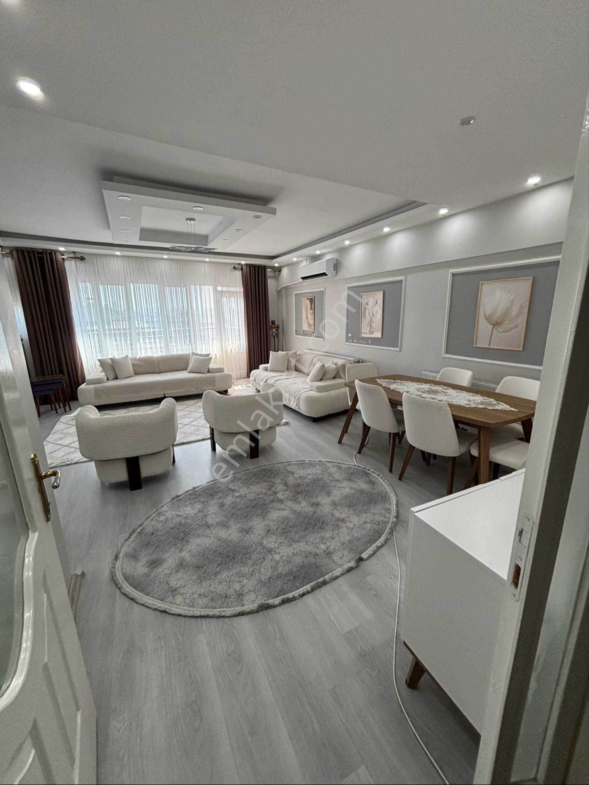 Merkezde Bakımlı 3+1 Geniş Daire