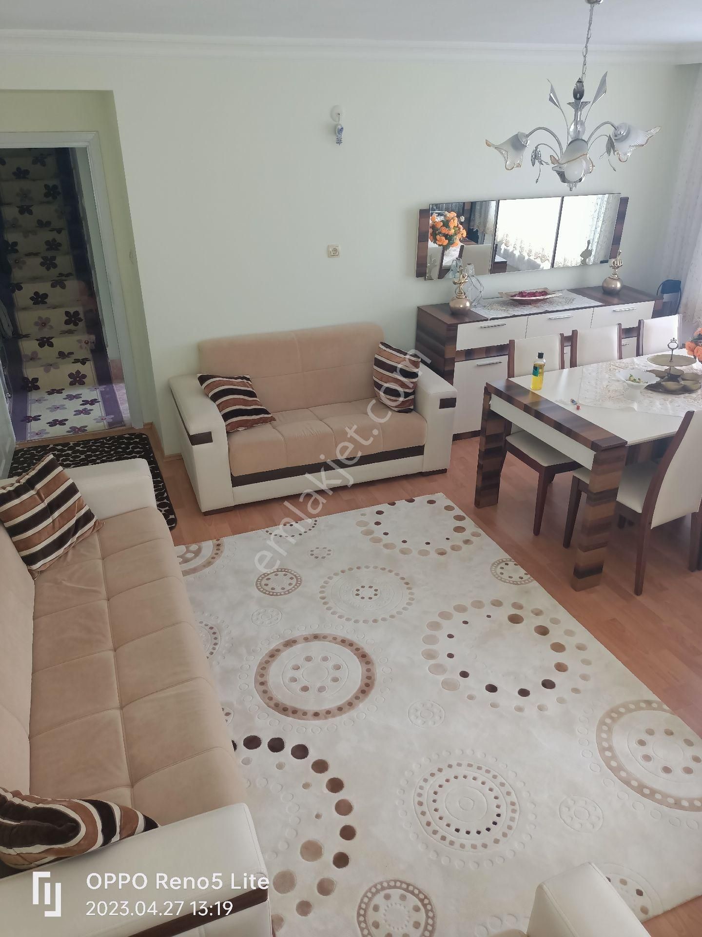 Buharaevlerde Acil Satılık 5+2 Dubleks Daire