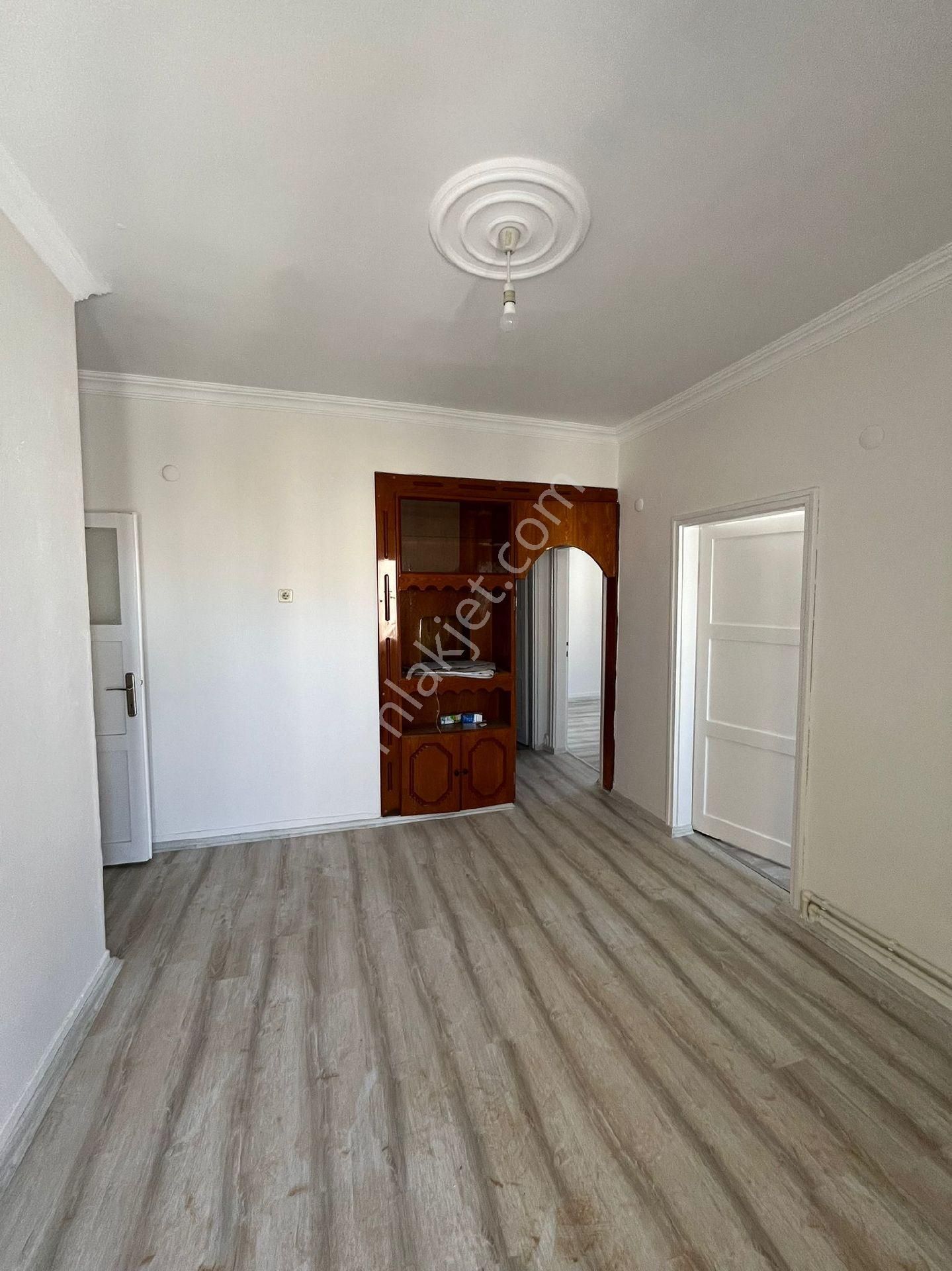 Fatma Ülken Gayri Menkulden Belsin Selimiye Mah De 3+1 80 M2 Satılık Daire