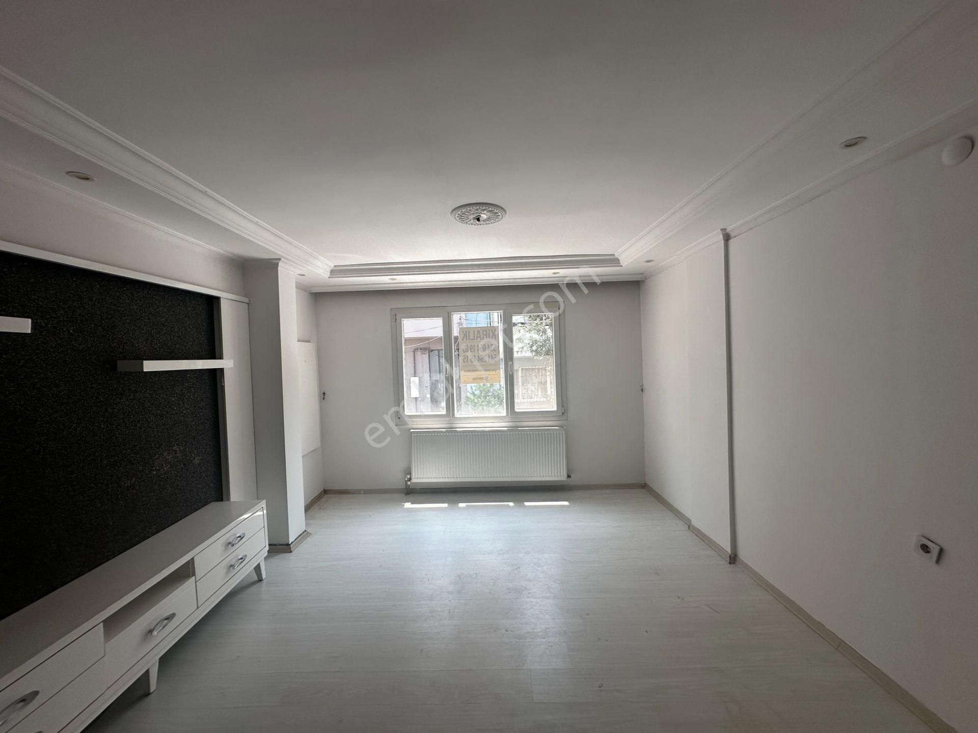 Çalışkan_dan Karabağlar Aydın Mah. 3+1 Doğalgazlı Kiralık Daire.