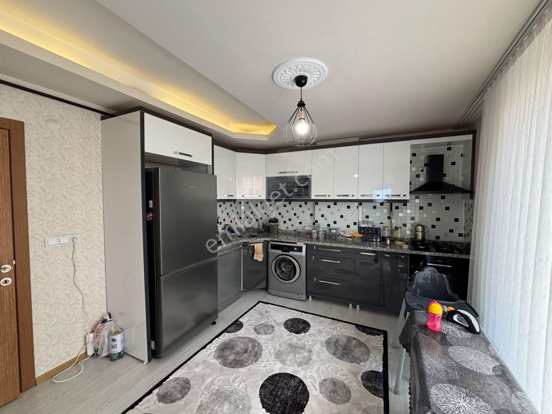 **eryıldız İnşaat'tan Acil Merkezi Konumda 145m2 Ful+ful Lüx 3+1