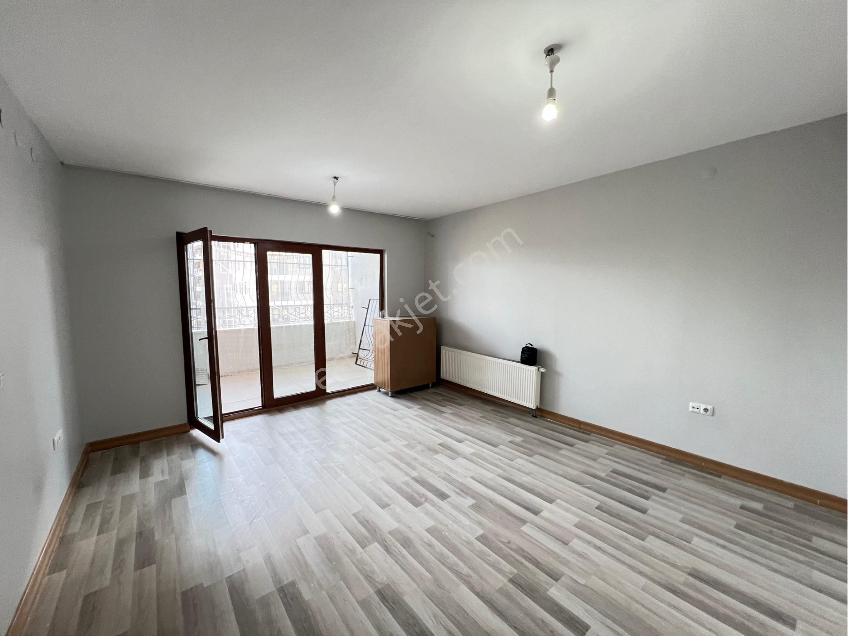 Realty World Mns2 Gayrimenkul Mehmetden Karaköprü Seyrantepede Satılık Sarı Toki Dairesi