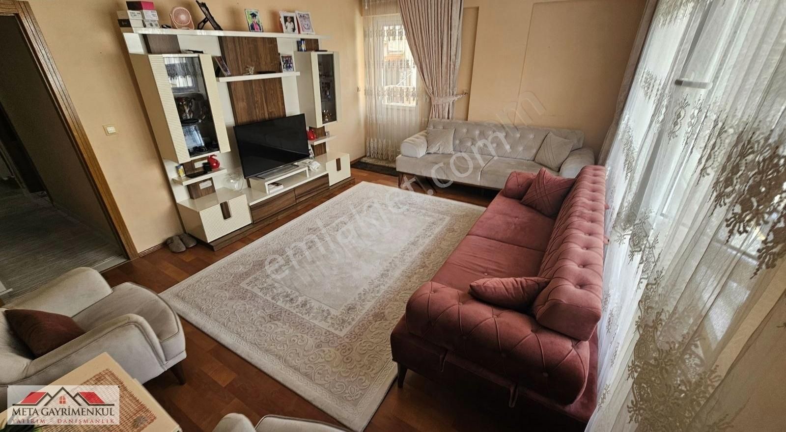 Merkezi Konumlu Katta 2+1 Satılık Daire Meta Gmde