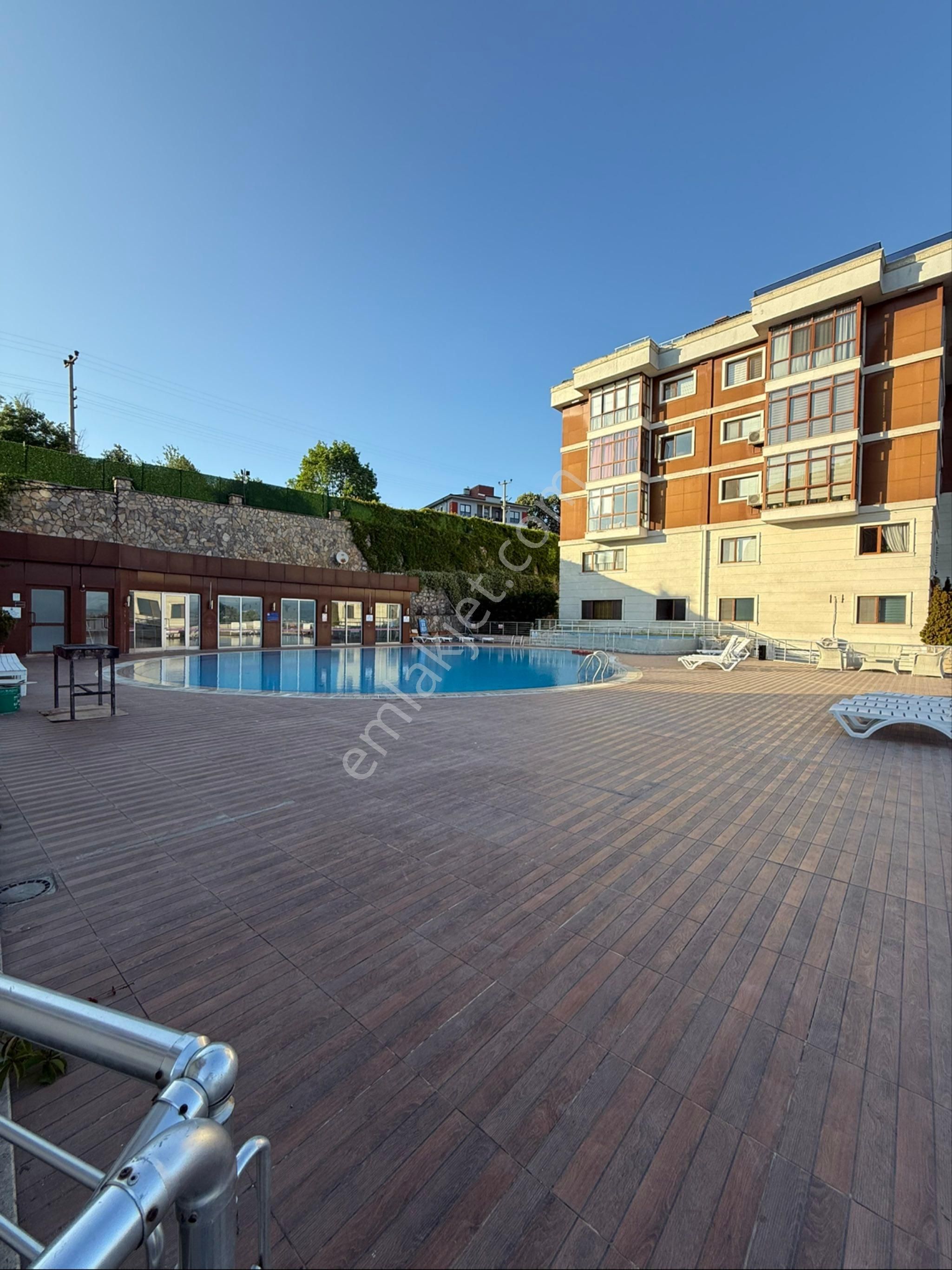Demirbaş Gayrimenkulden Konuralp Artemis'te Kiralık 2+1 Daire