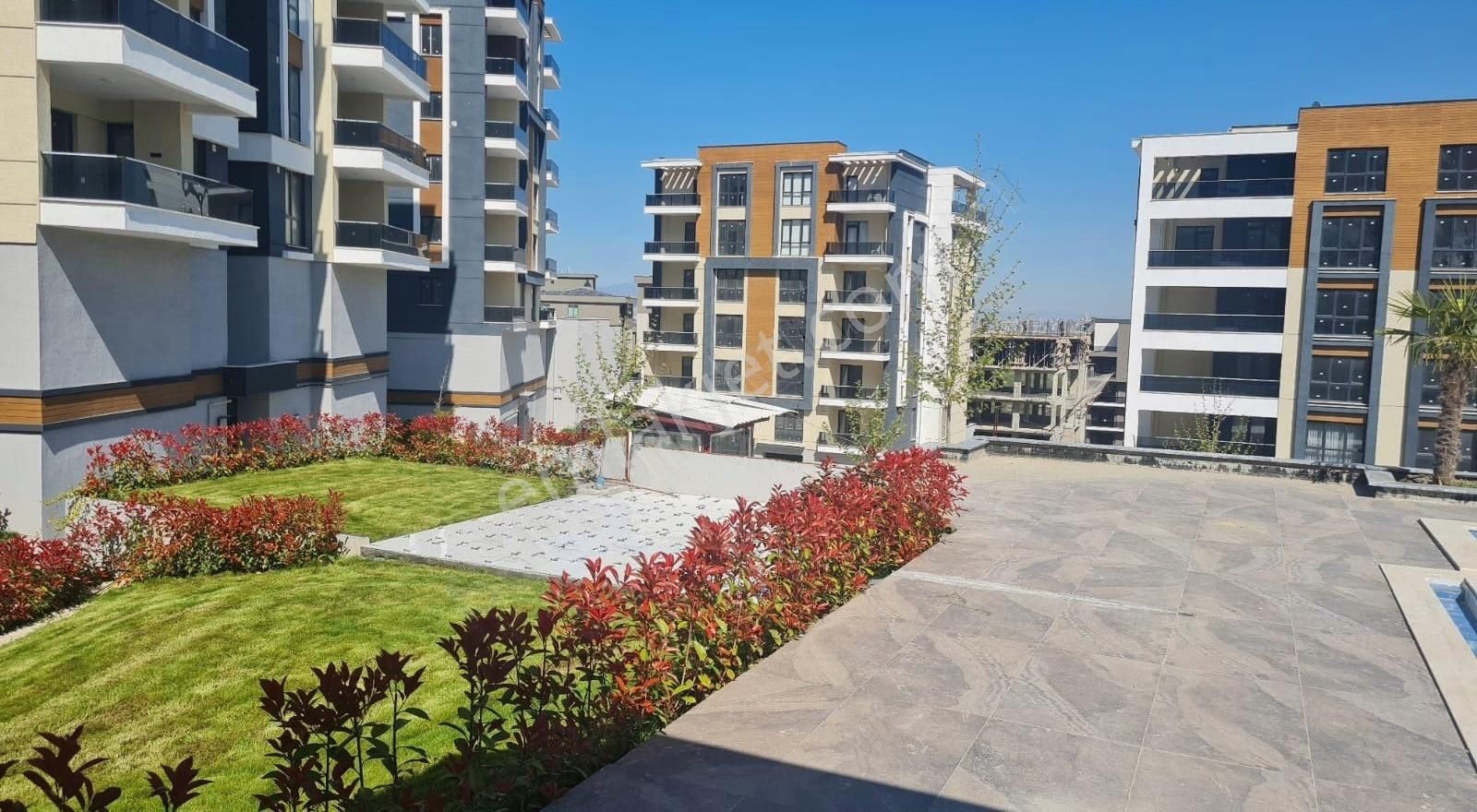 Bursa Nilüfer Kayapa' Da Havuzlu Kiralık Geniş 2+1 Daire