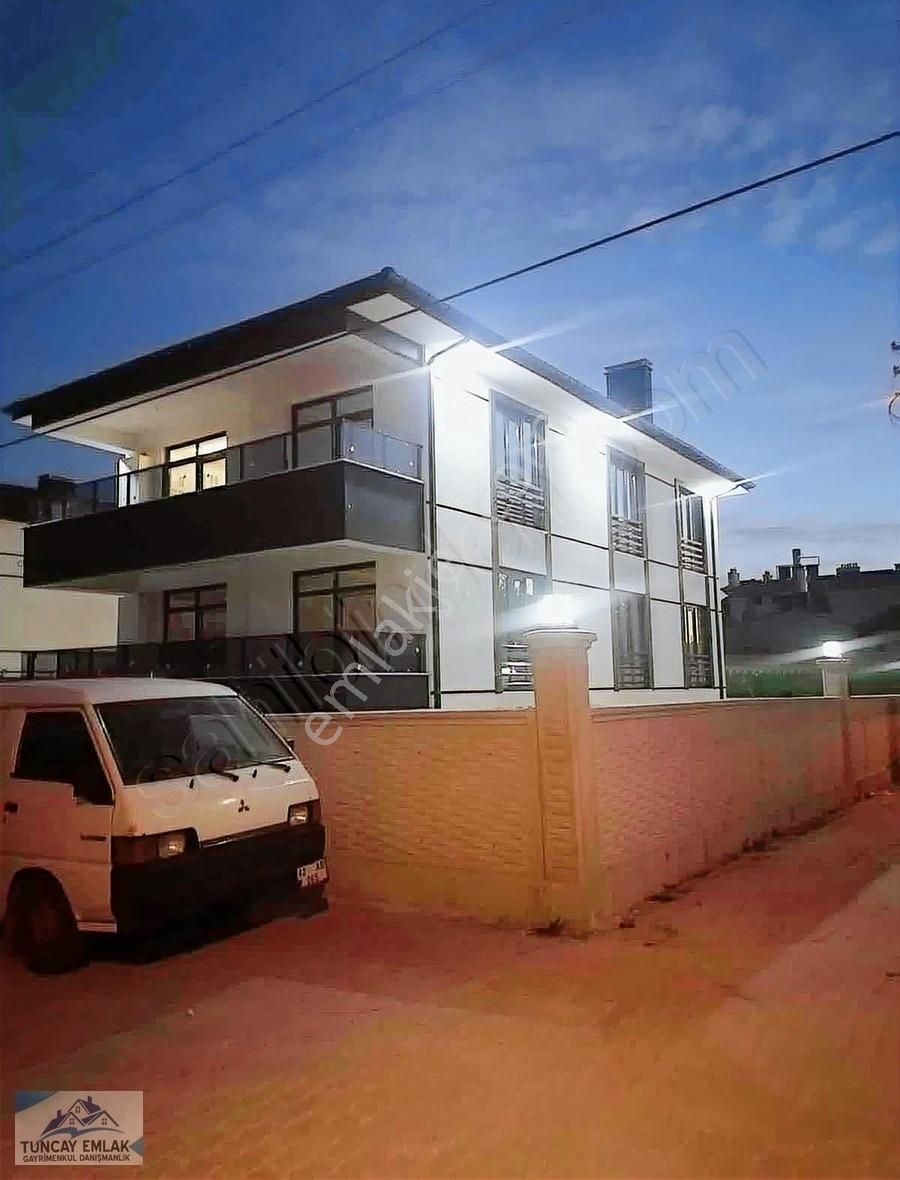 Erenköy De Sıfır Müstakil Villa Konsepinde 2 Daire Ayrı Girişli - Görsel 19