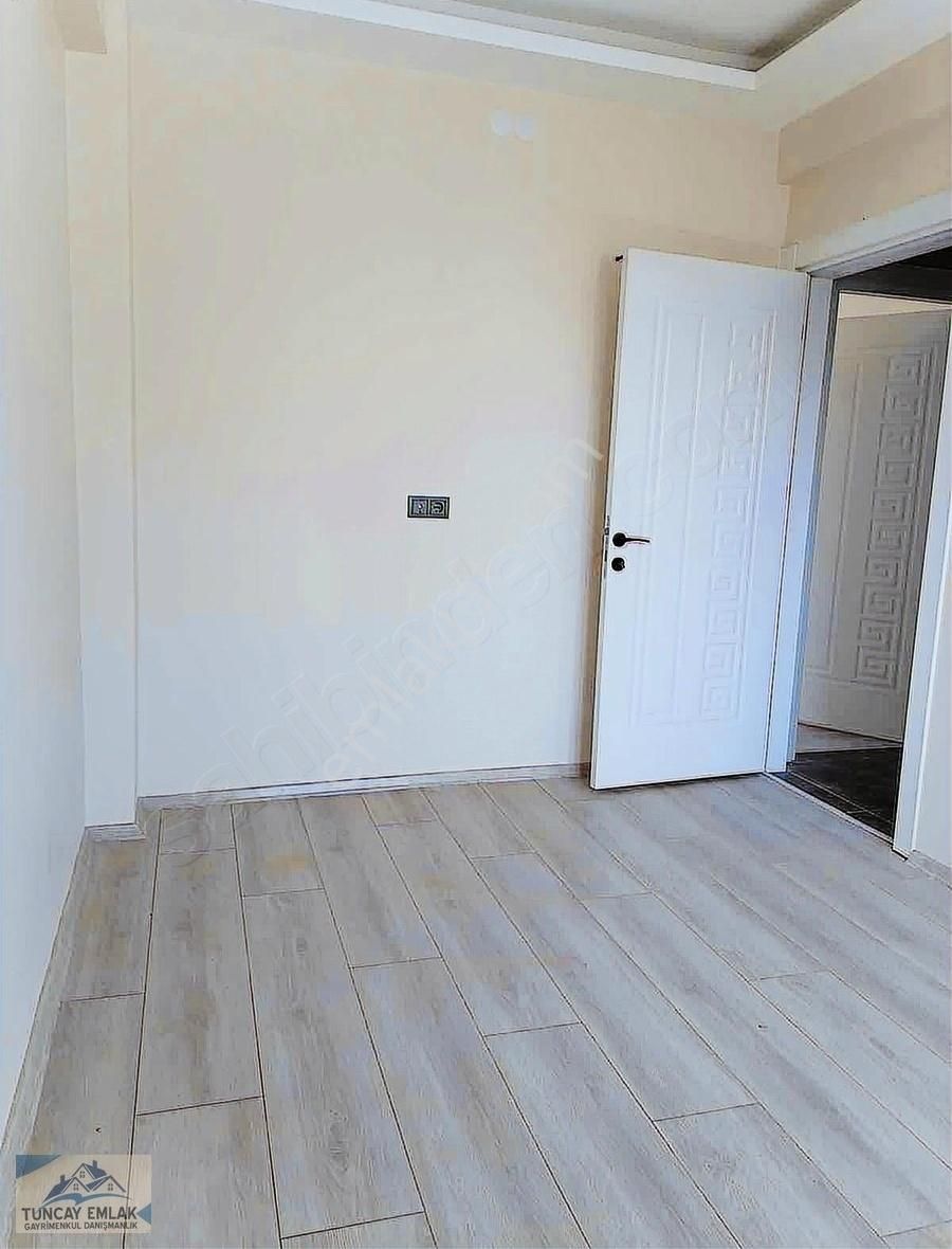 Erenköy De Sıfır Müstakil Villa Konsepinde 2 Daire Ayrı Girişli - Görsel 17