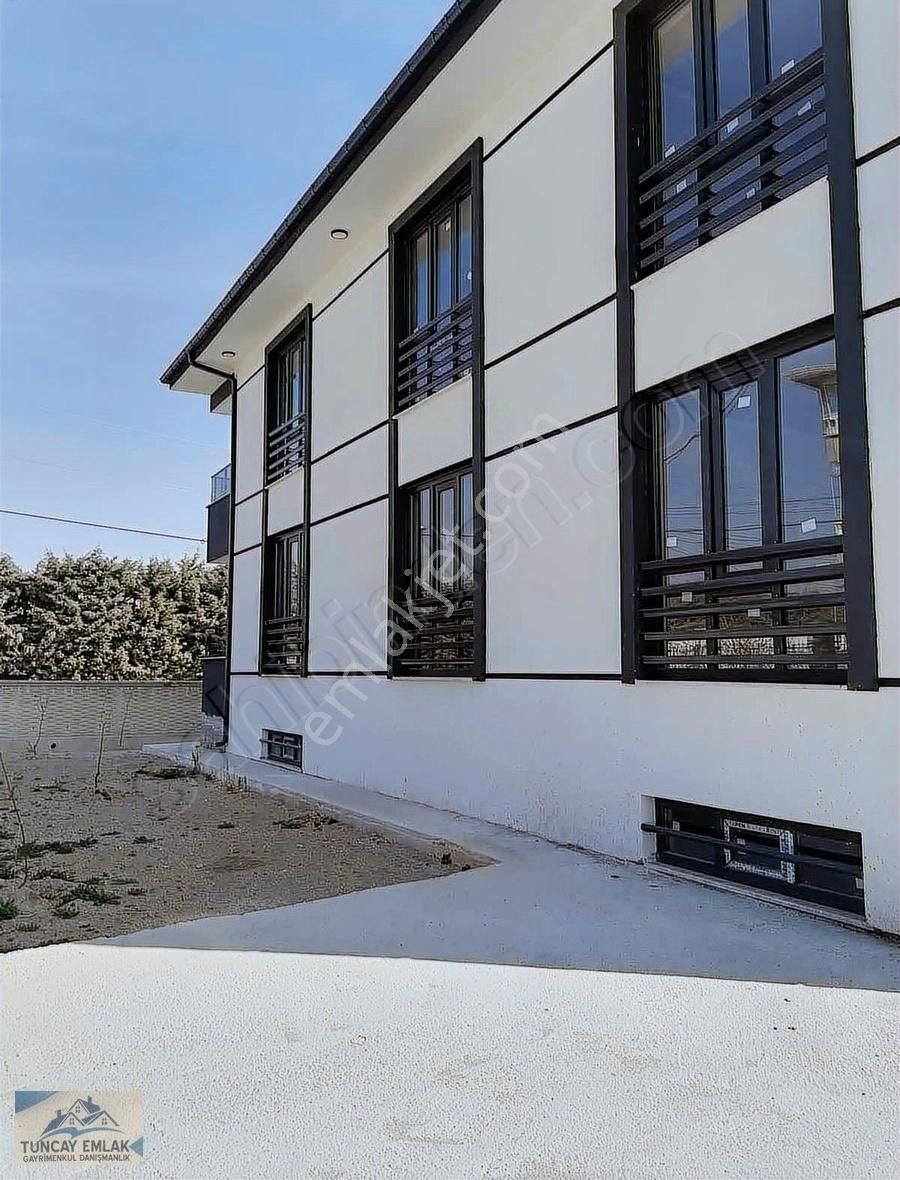 Erenköy De Sıfır Müstakil Villa Konsepinde 2 Daire Ayrı Girişli - Görsel 9
