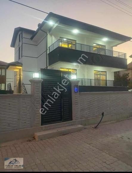 Erenköy De Sıfır Müstakil Villa Konsepinde 2 Daire Ayrı Girişli - Görsel 3