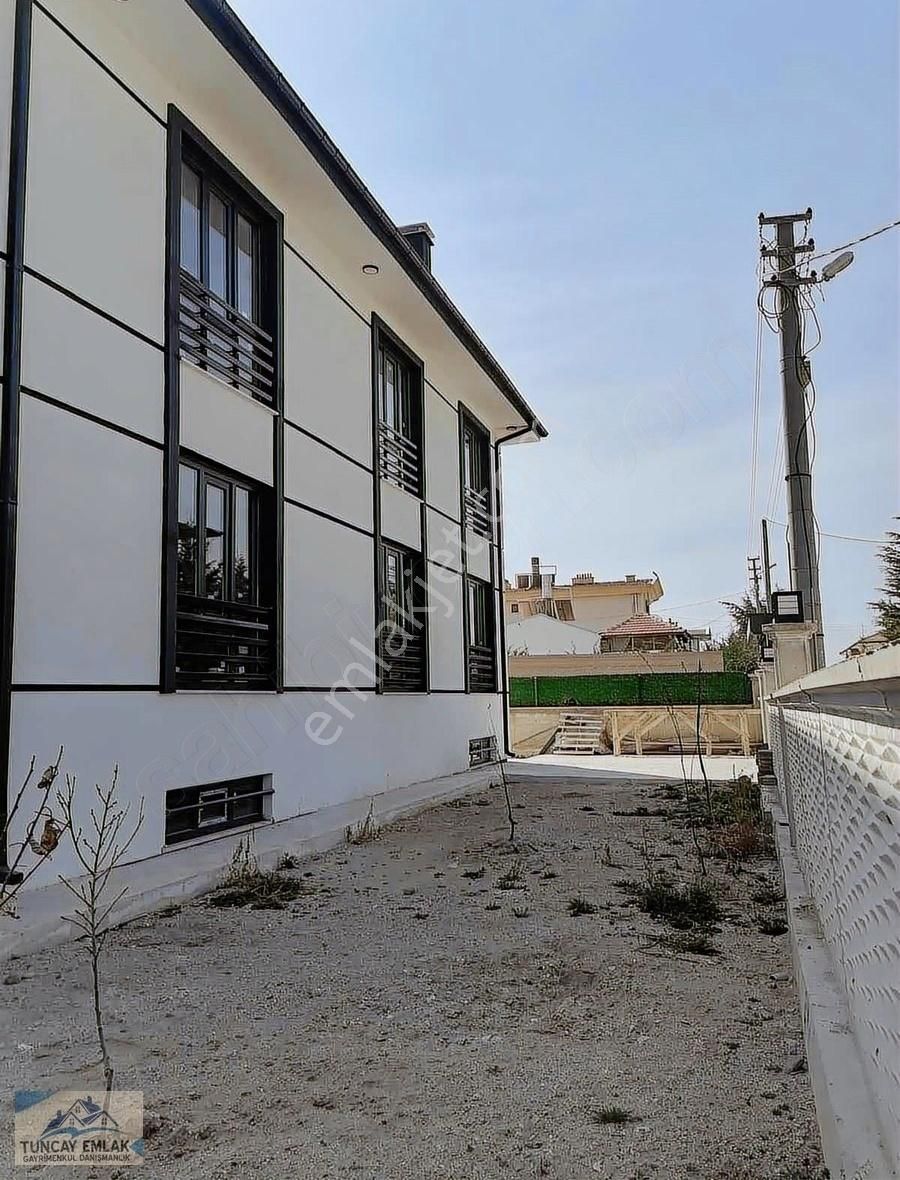 Erenköy De Sıfır Müstakil Villa Konsepinde 2 Daire Ayrı Girişli - Görsel 28