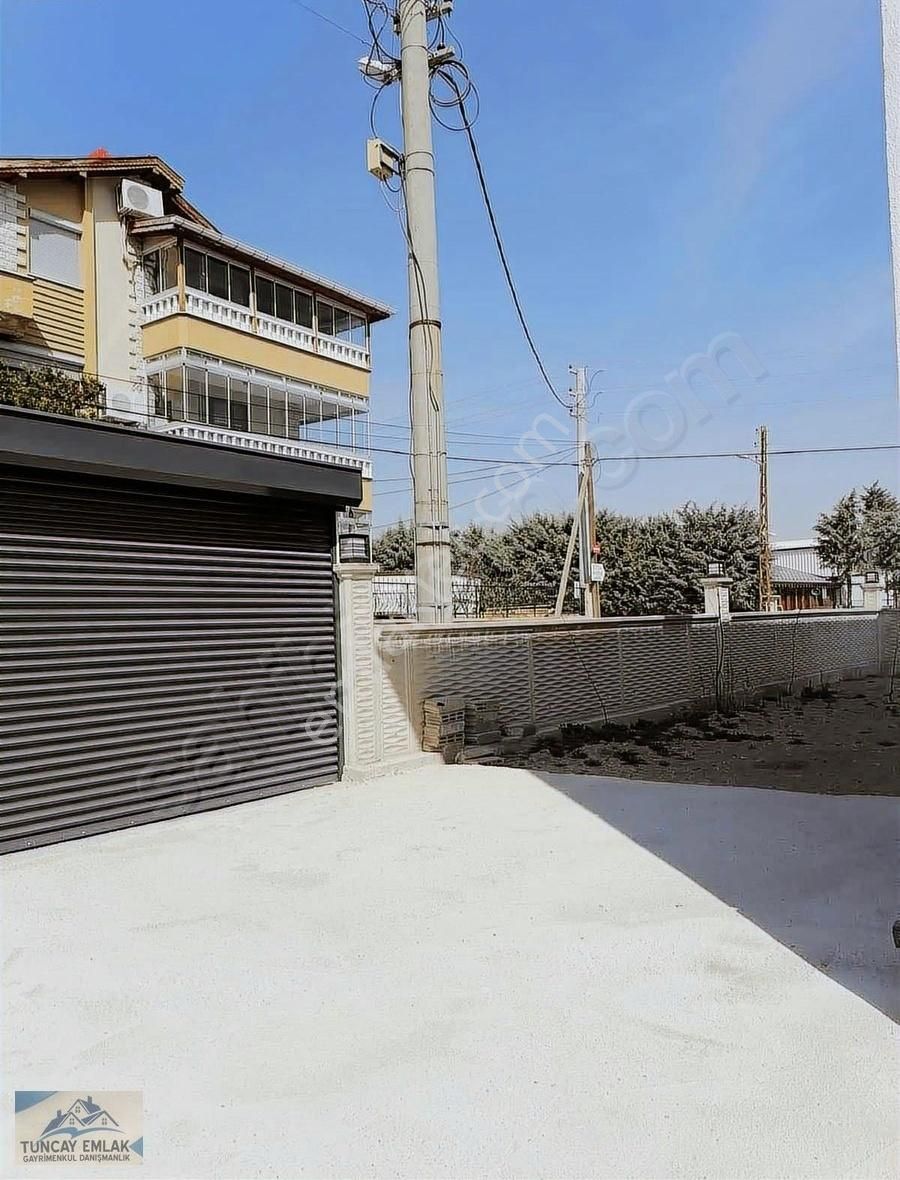 Erenköy De Sıfır Müstakil Villa Konsepinde 2 Daire Ayrı Girişli - Görsel 24