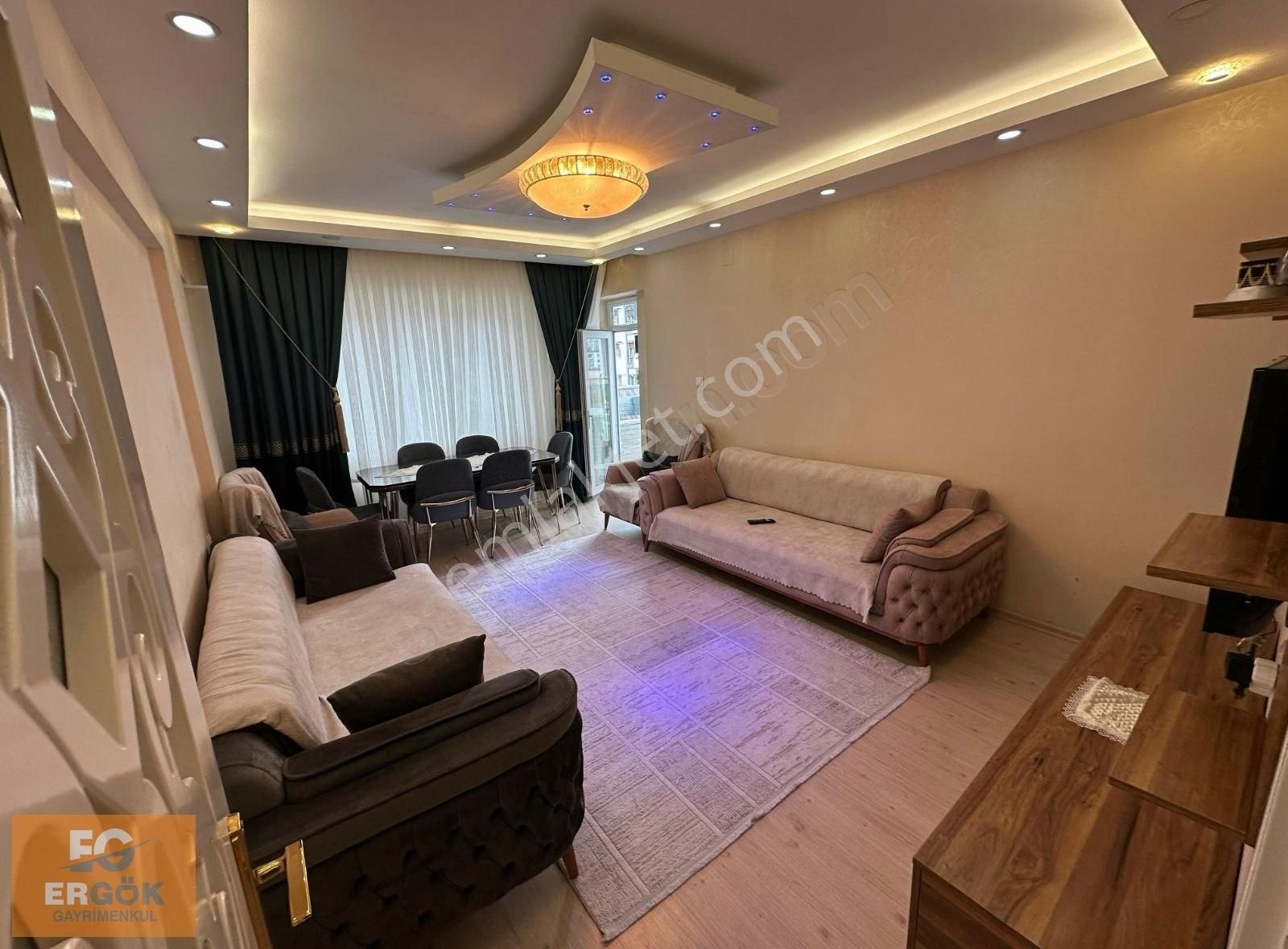 Bülbülzade Mahallesinde Üç Cepheli Çift Balkon Satılık 2+1 Daire
