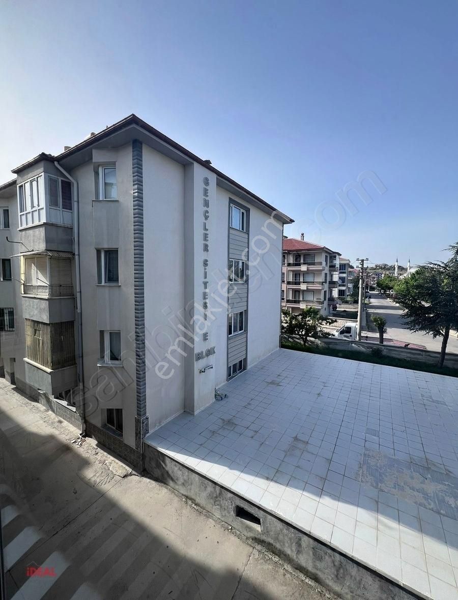 İdeal'den Kanlıca Mah. İçi Yapılı Masrafsız 3+1 Daire.