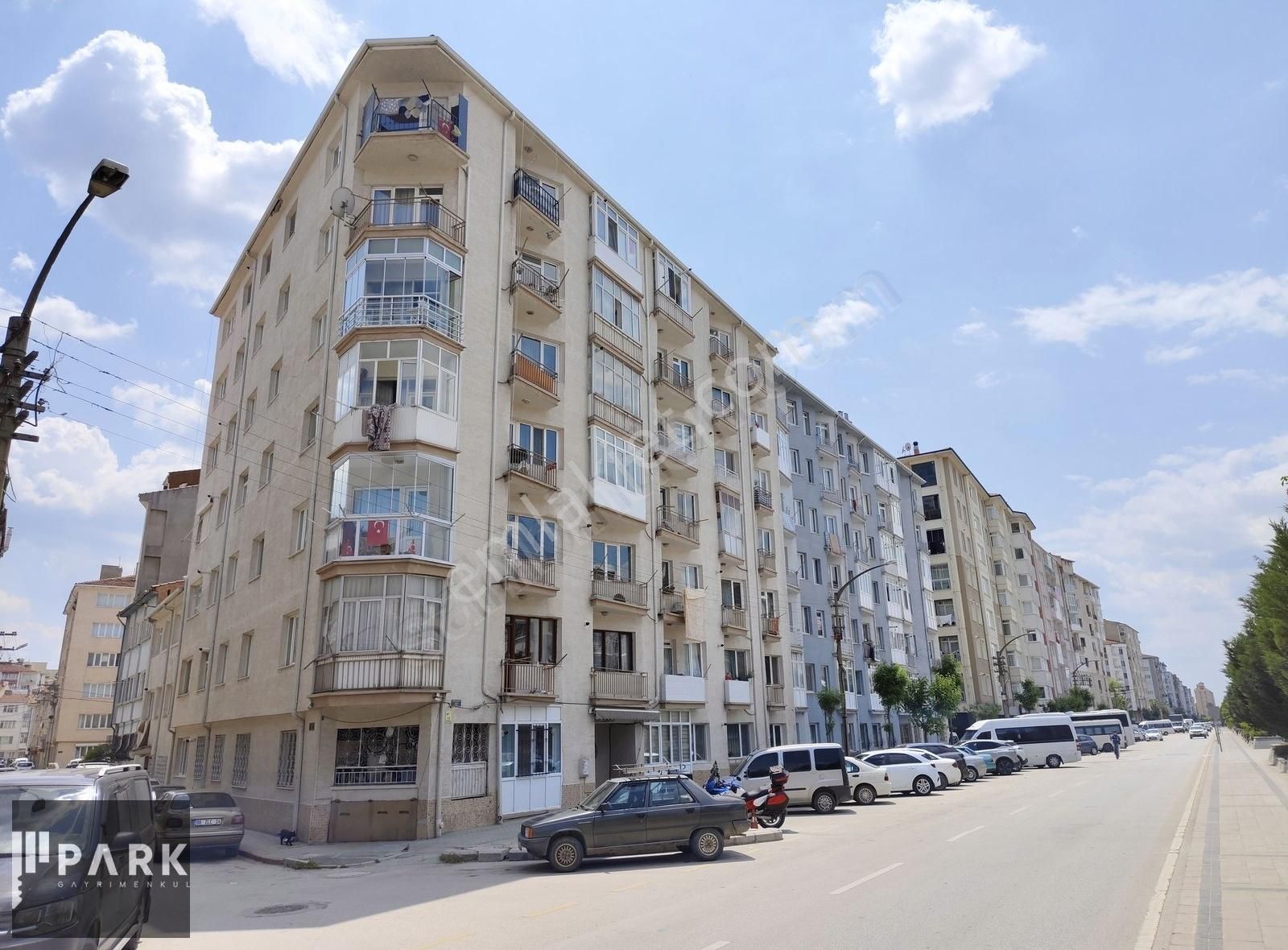 Park Gayrimenkulden Zübeyde Hanım Bulvarı Üzeri Kiralık 2+1daire
