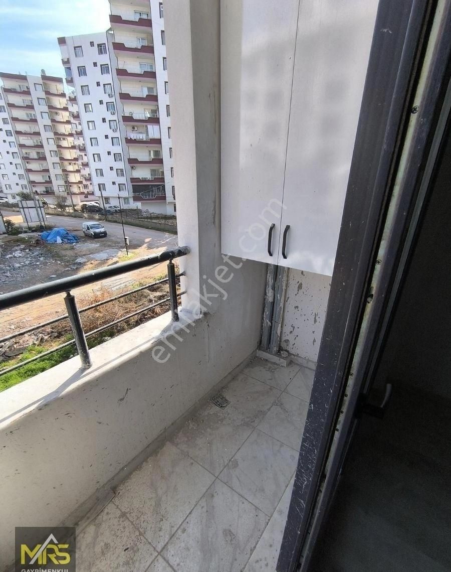 Mrs Gayrimenkulden Eski Mezitlide 3+1 Sıfır Arakat Satılık Daire
