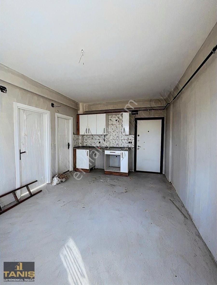 Soulmate Karşısı Çatalan Bulvarı Üzeri Güney Cepe 1+1 Lüks Daire