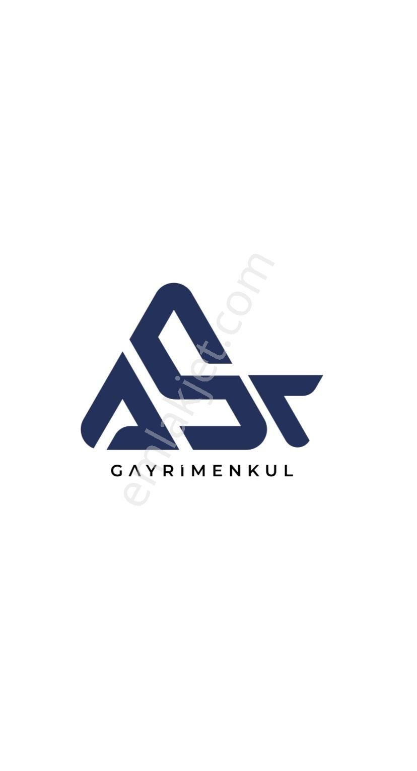 Merkezi Konumda 100 M² Dükkan + 100 M² Bodrum 200 M2 İş Yeri