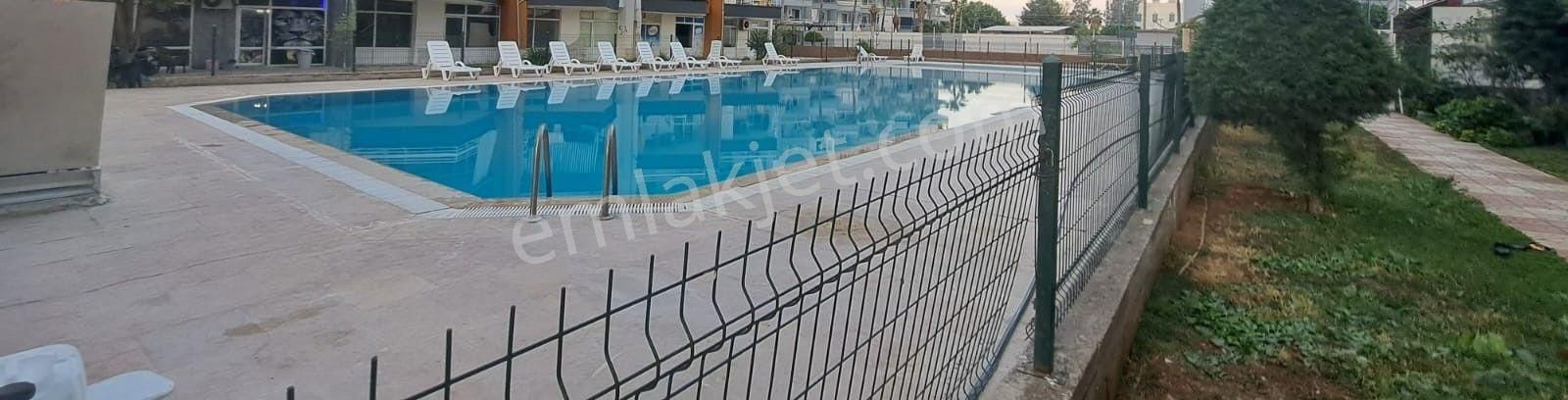 Tece'de Havuzlu & Site İçi & Denize 100 Mt. Mesafe'de 2+1