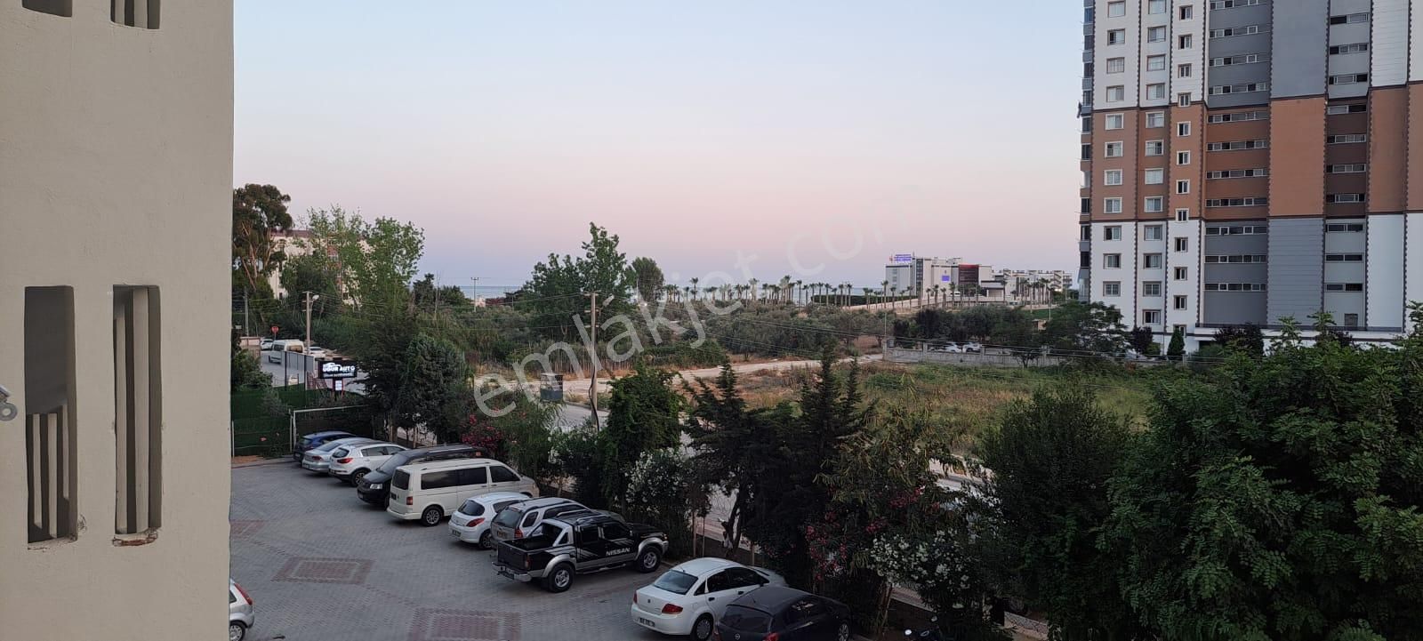 Tece'de Havuzlu & Site İçi & Deniz Manzaralı 2+1 Satılık Daire
