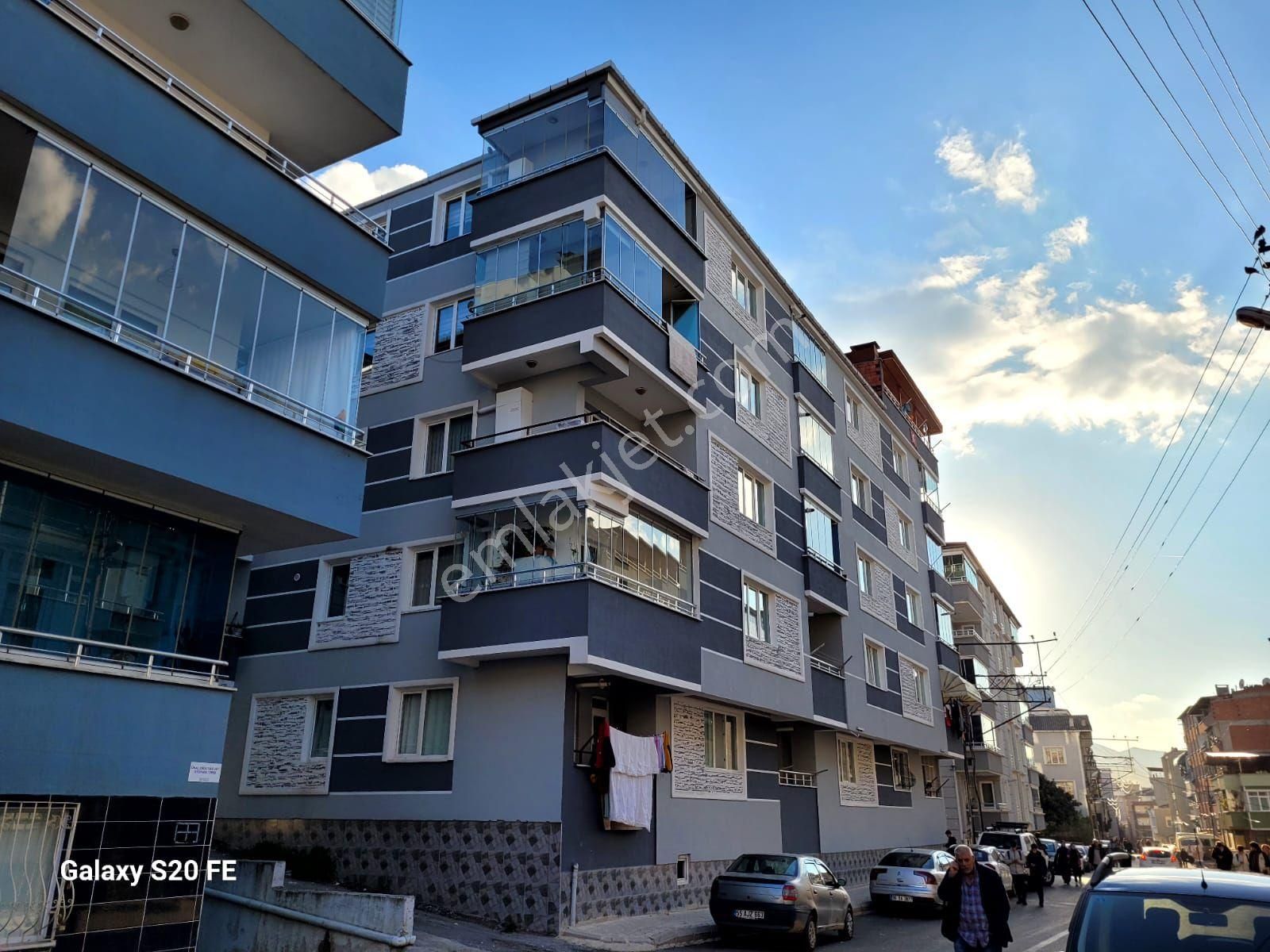 Karşıyaka’da Müstakil Ev Tadında 3+1 – Dubleks Potansiyelli, Şehir Hastanesine Yakın - Görsel 8