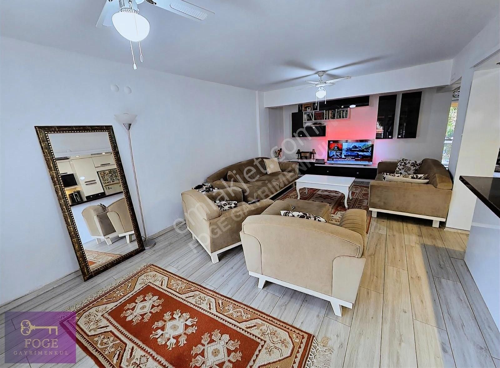 Yenifoça Marina'ya Çok Yakın Konumda Satılık 4+1 Villa - Görsel 5