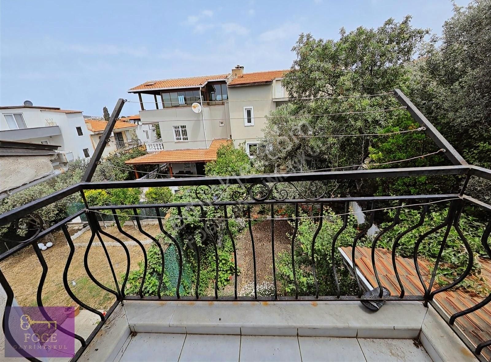 Yenifoça Marina'ya Çok Yakın Konumda Satılık 4+1 Villa - Görsel 17