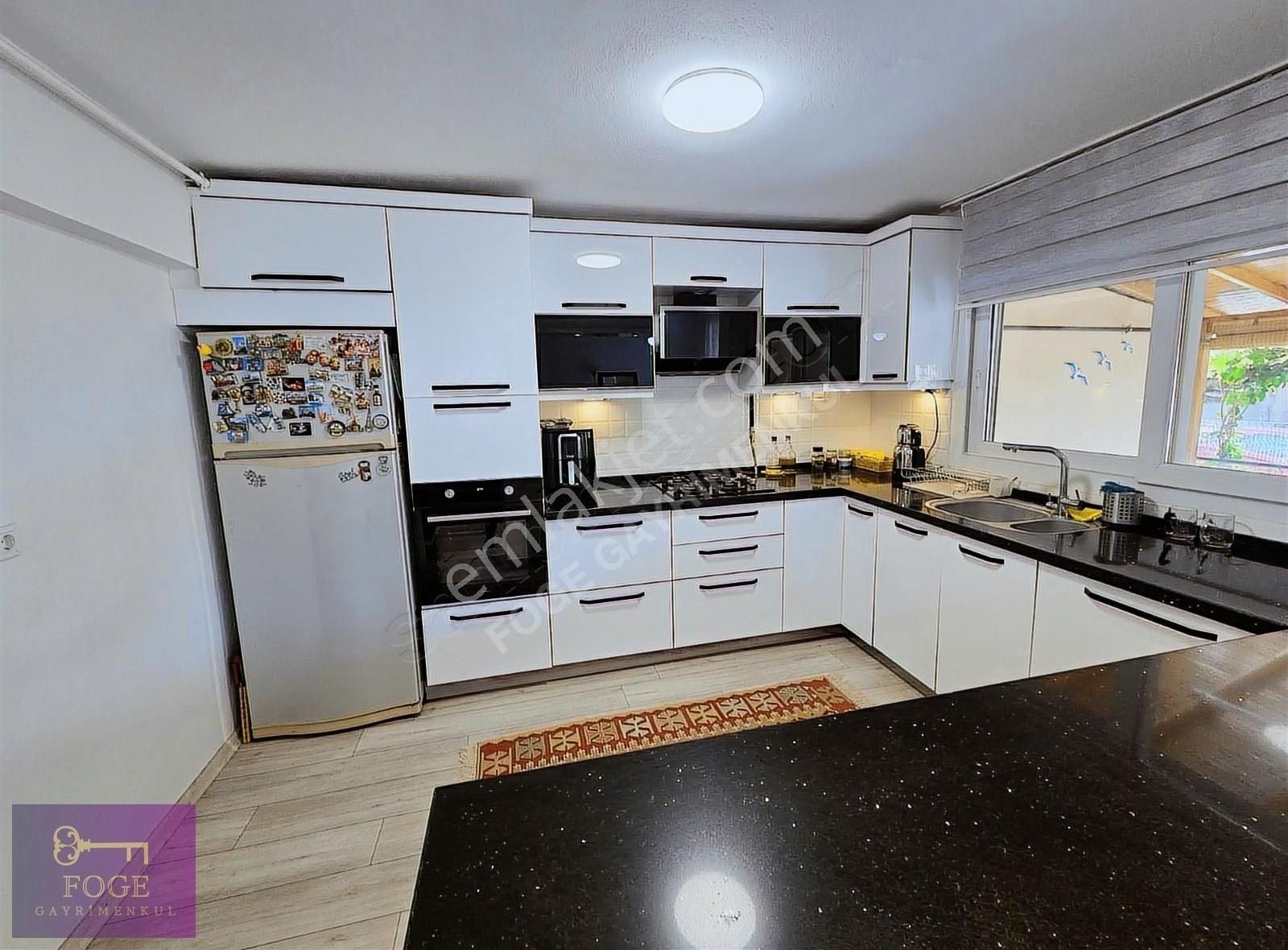 Yenifoça Marina'ya Çok Yakın Konumda Satılık 4+1 Villa - Görsel 4