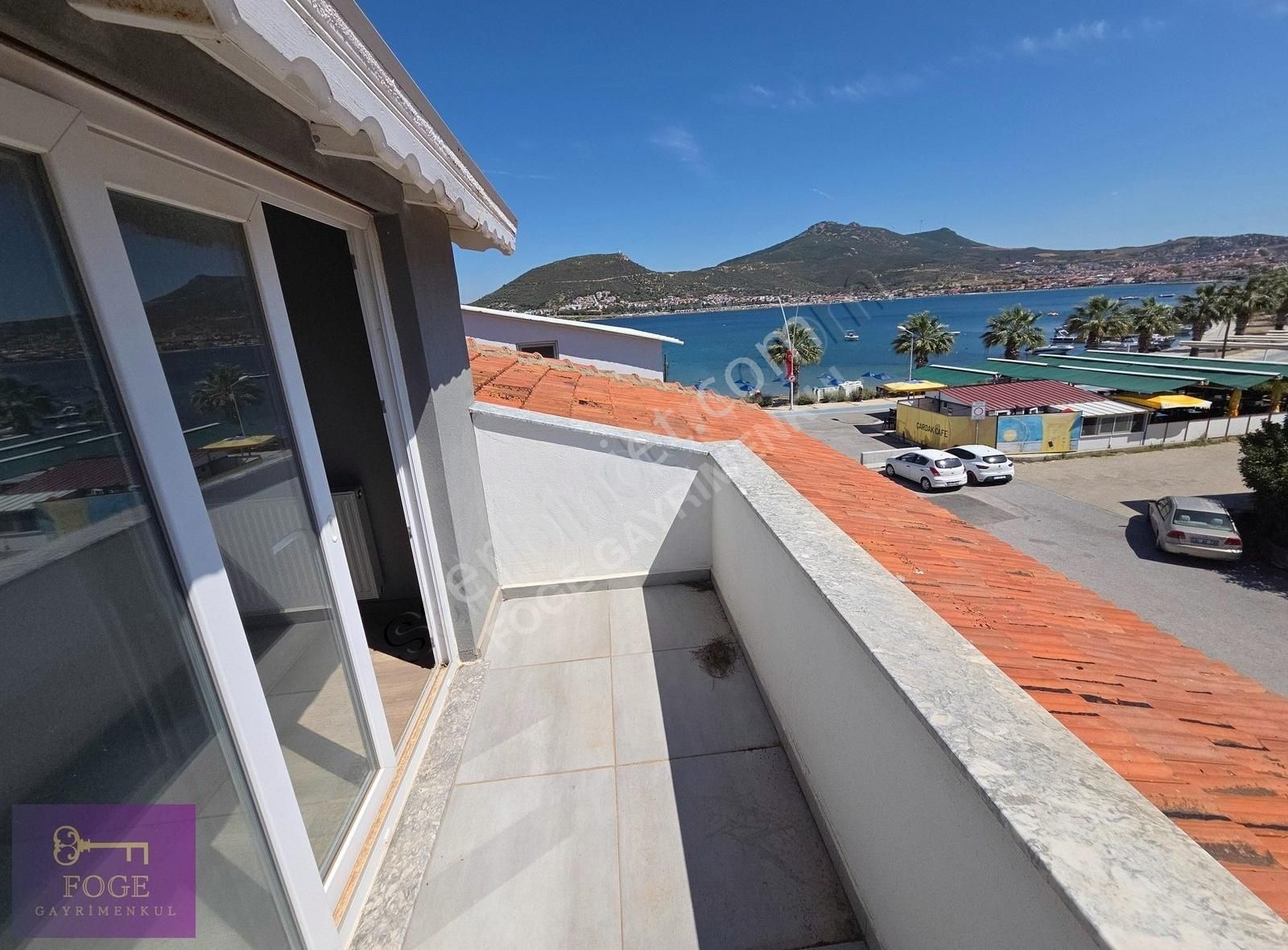 Yenifoça'da 6+1 Denize Sıfır Bahçeli Satılık Villa - Görsel 30