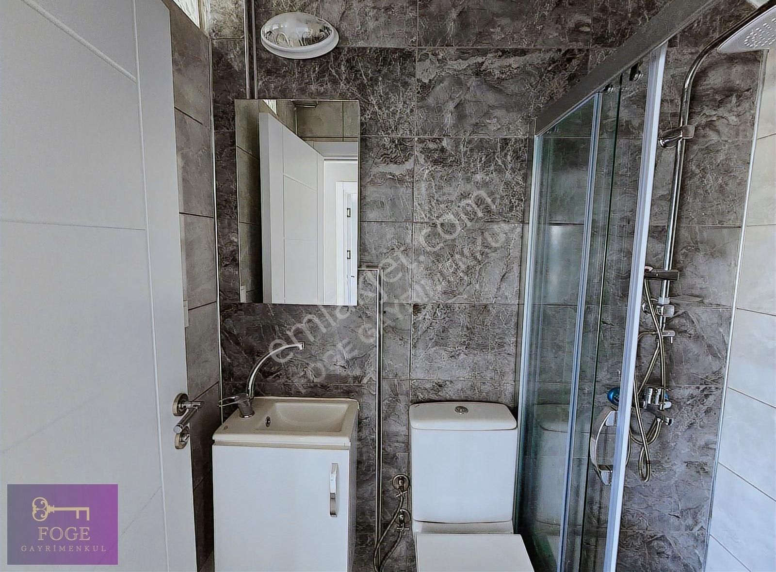 Yenifoça'da 6+1 Denize Sıfır Bahçeli Satılık Villa - Görsel 12